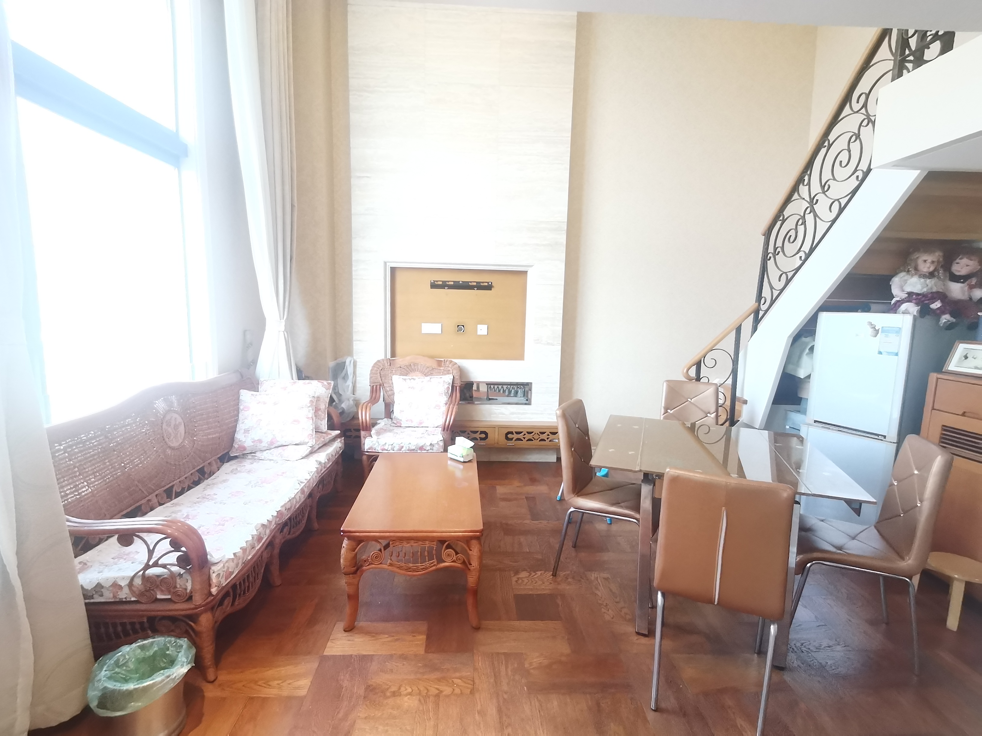 绿洲国际商务公馆C 2室2厅1卫 65m&sup2;