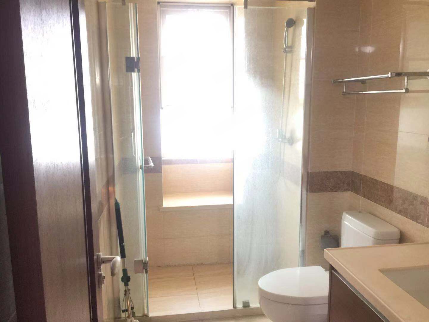 万科濠河传奇 3室2厅1卫 107m&sup2;