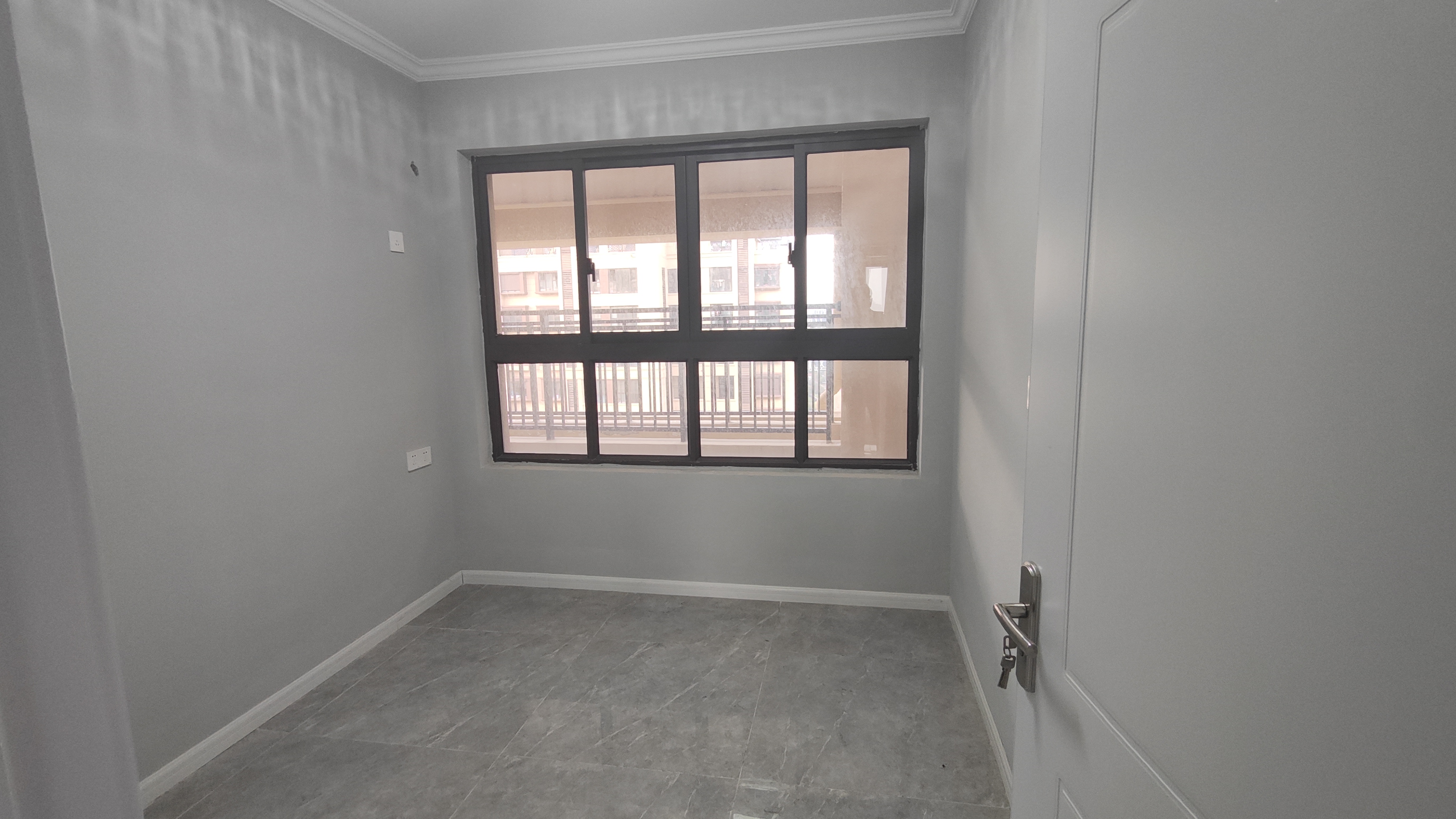 世茂新界 3室2厅1卫 92m&sup2;