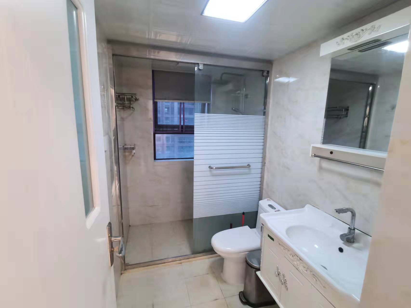 同和嘉苑南区 3室2厅1卫 114m&sup2;