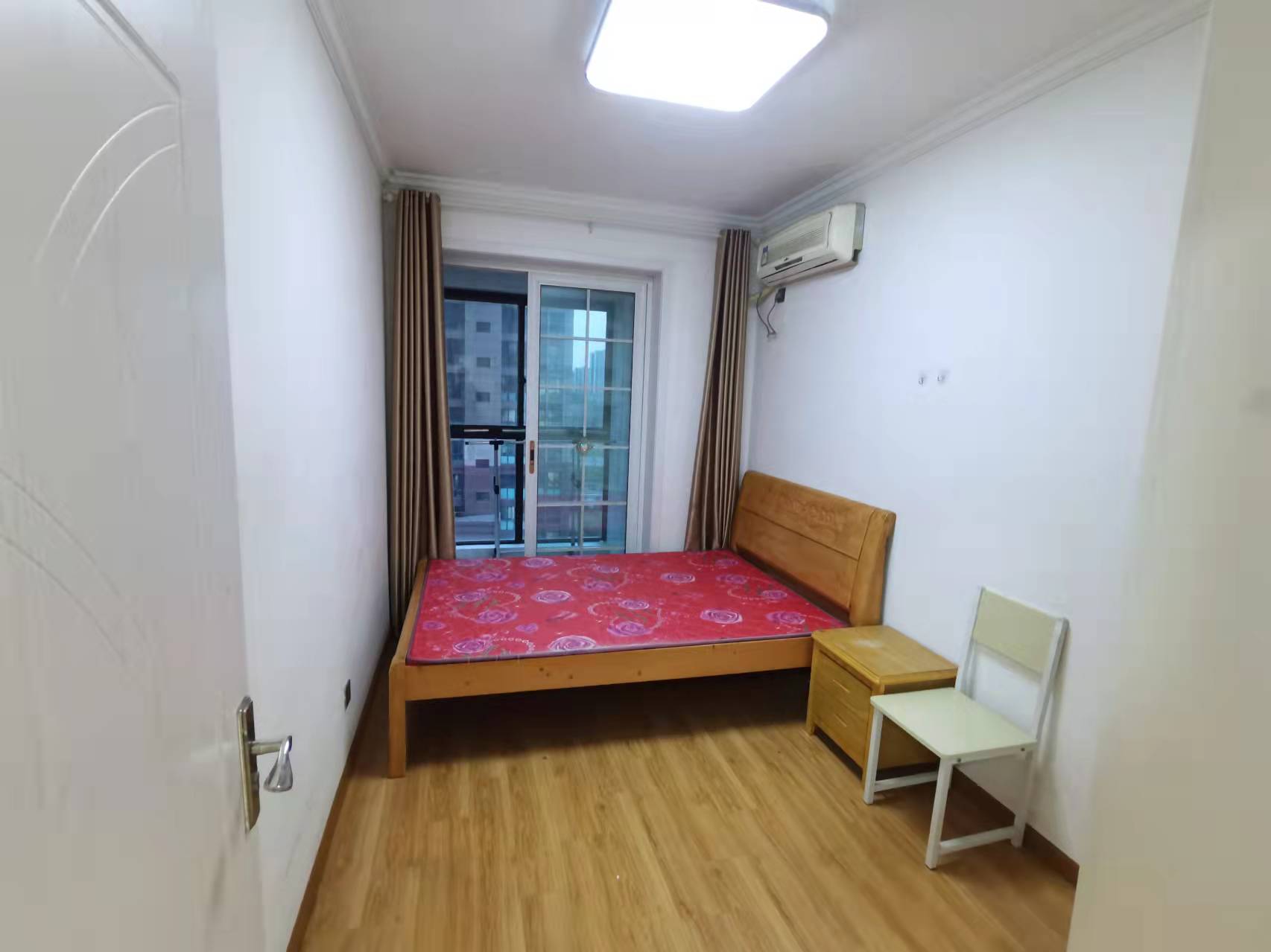 同和嘉苑南区 3室2厅1卫 114m&sup2;