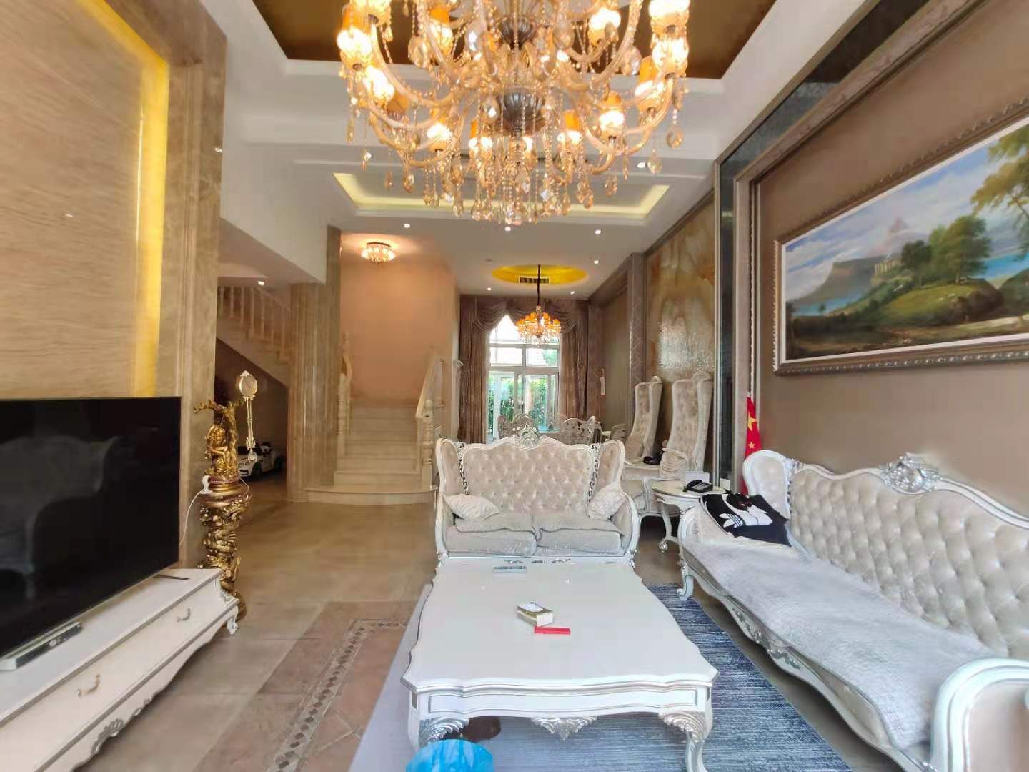 优山美地花园南区 5室3厅3卫 290m&sup2;