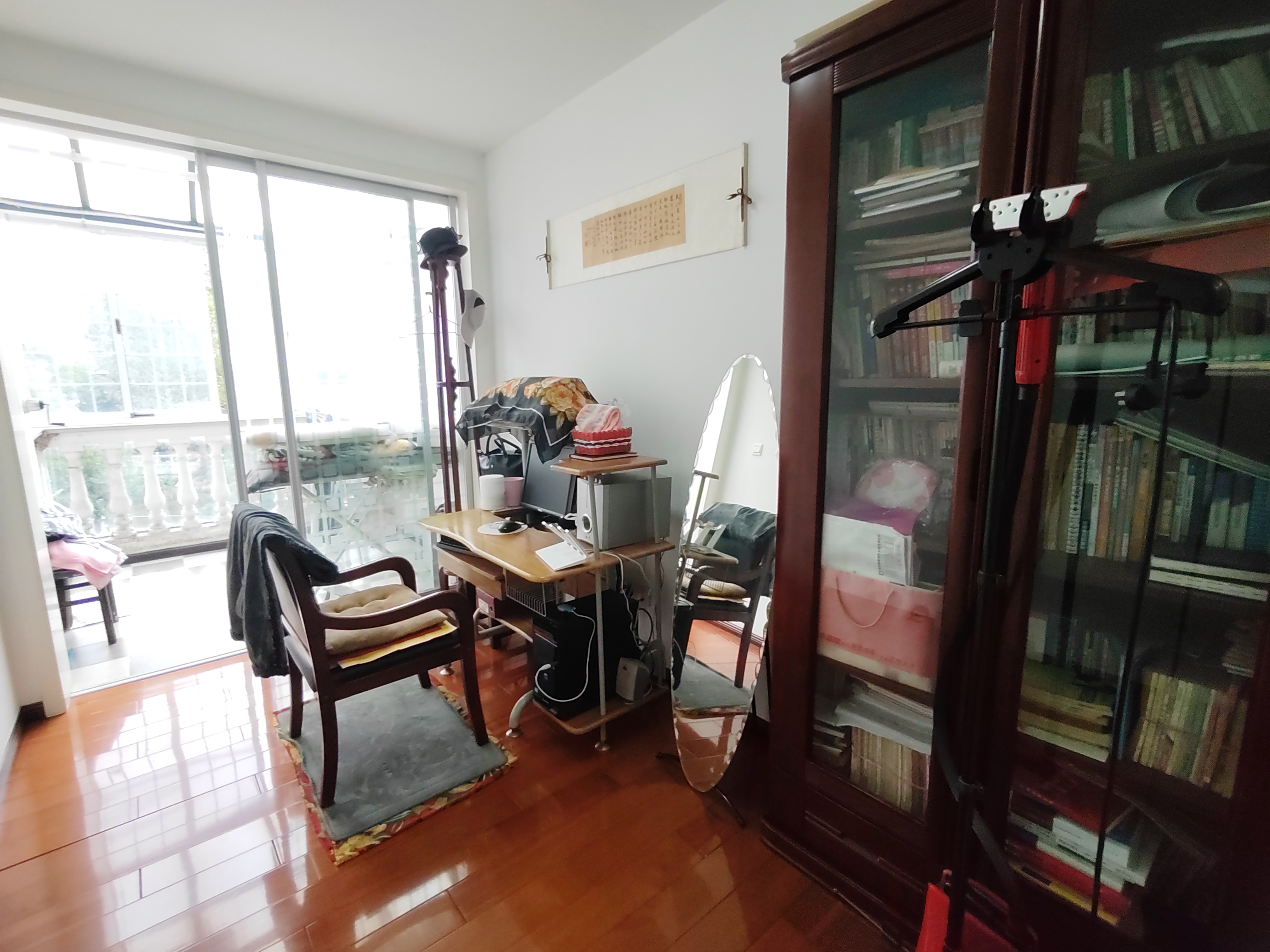 兆丰嘉园 4室2厅3卫 240m&sup2;