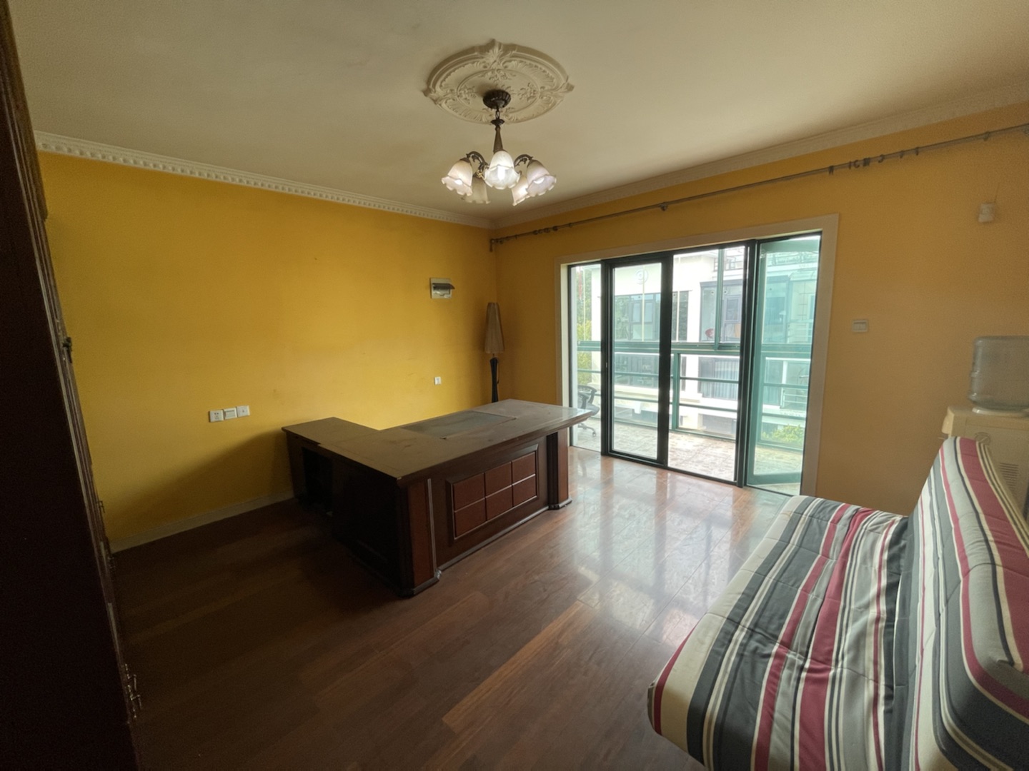 天安花园 5室3厅4卫 369.00m&sup2;