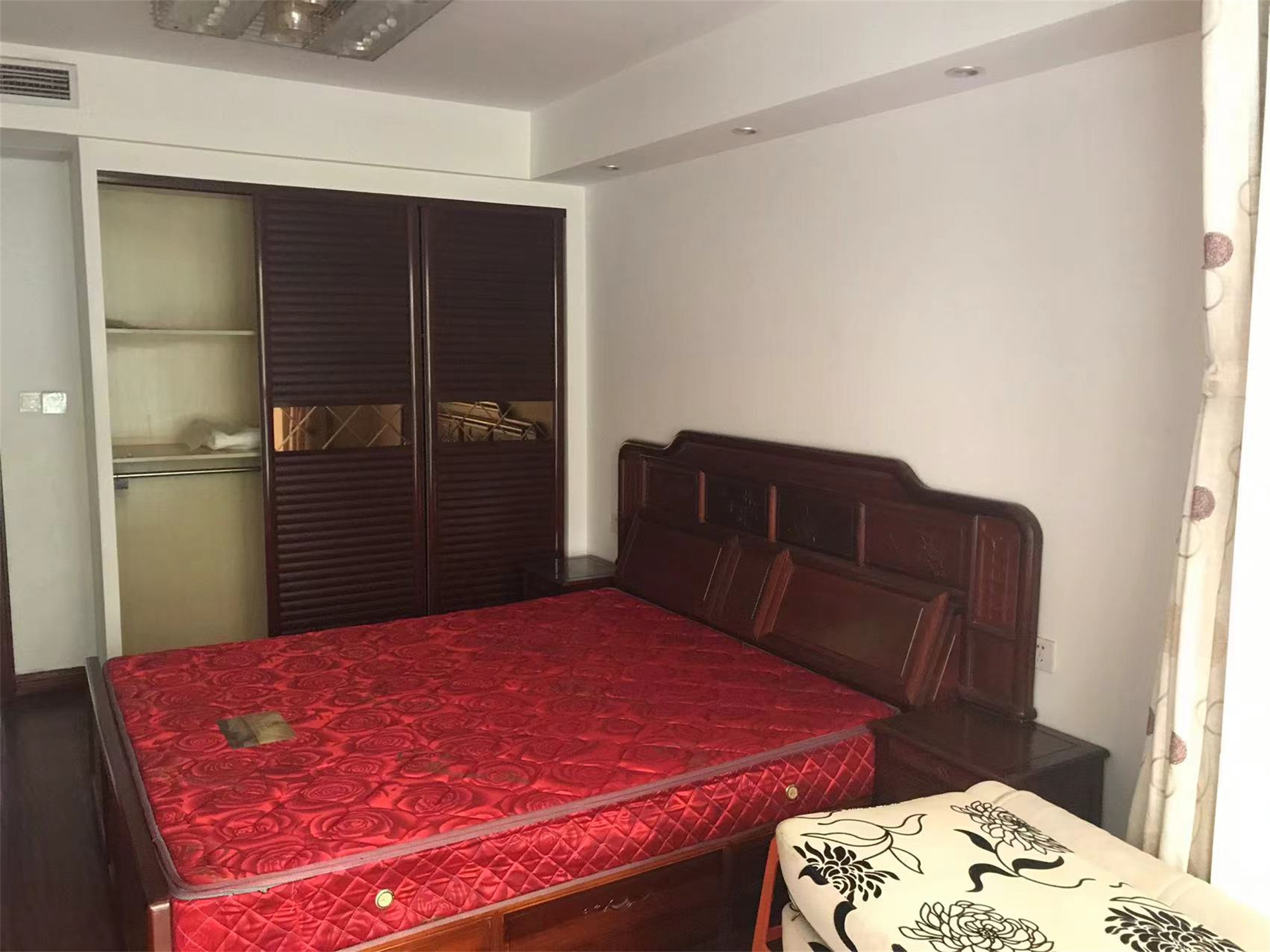 东晖花园 2室1厅1卫 90m&sup2;