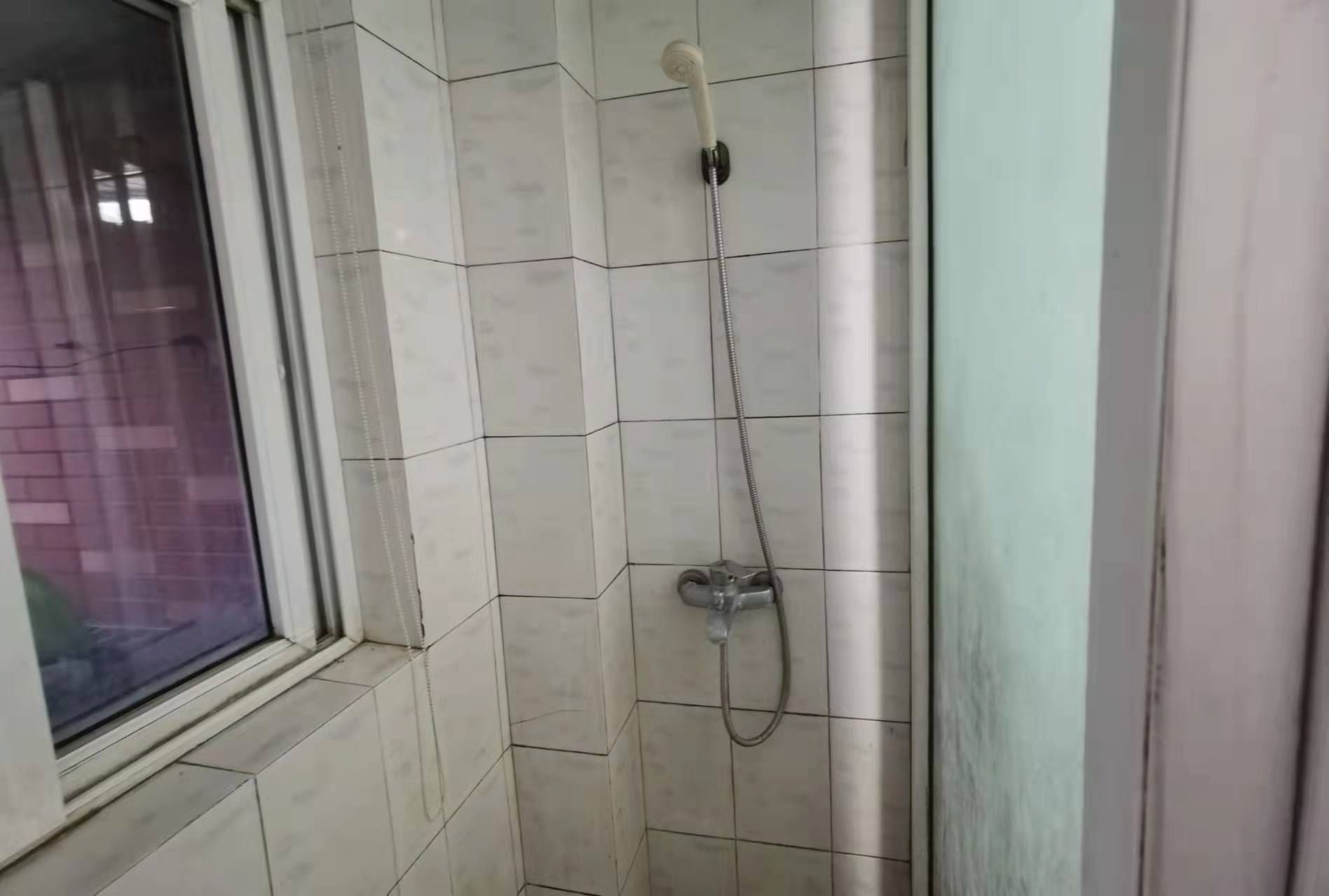 濠景园西区 3室2厅1卫 140m&sup2;