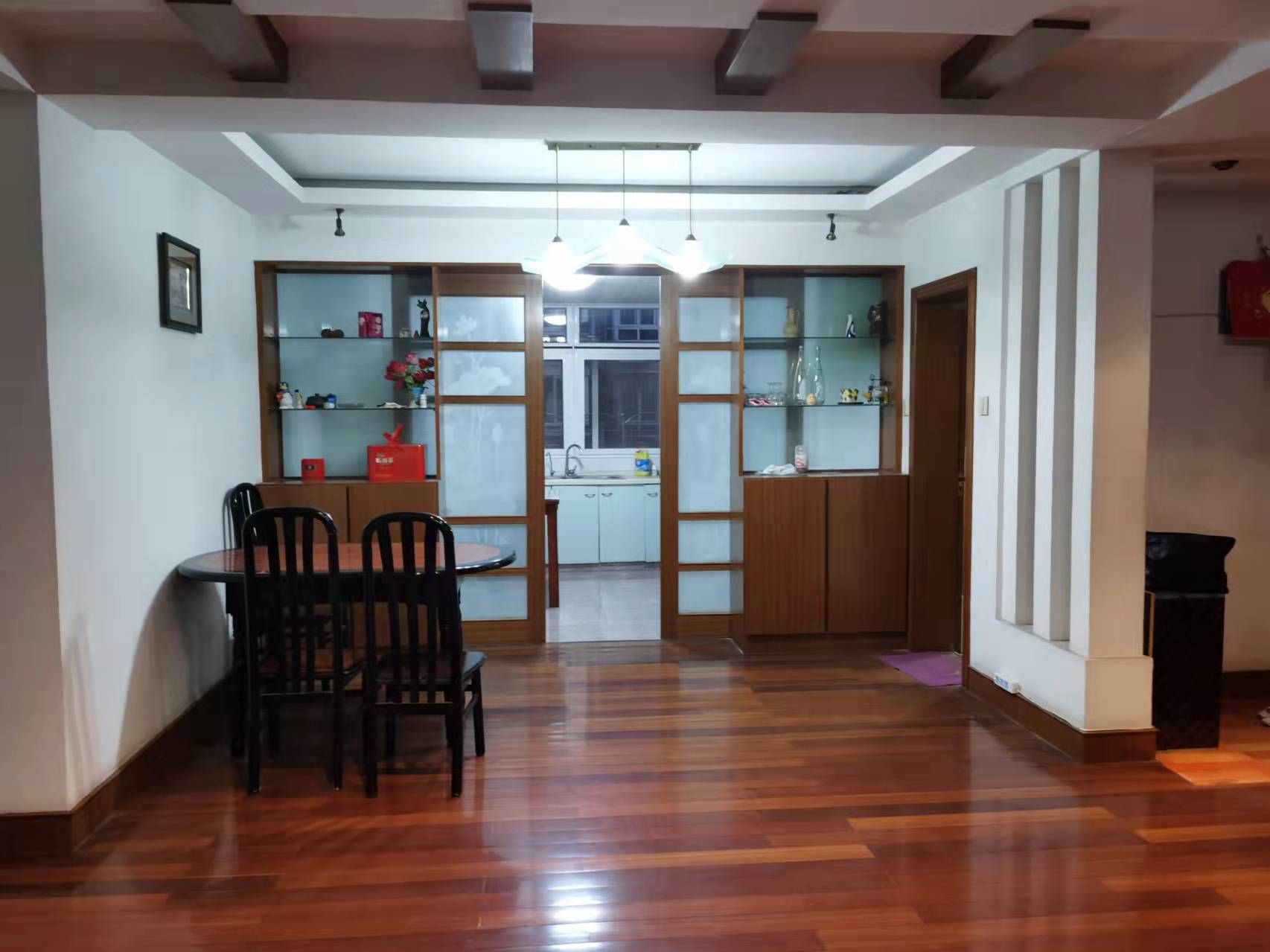 濠景园西区 3室2厅1卫 140m&sup2;