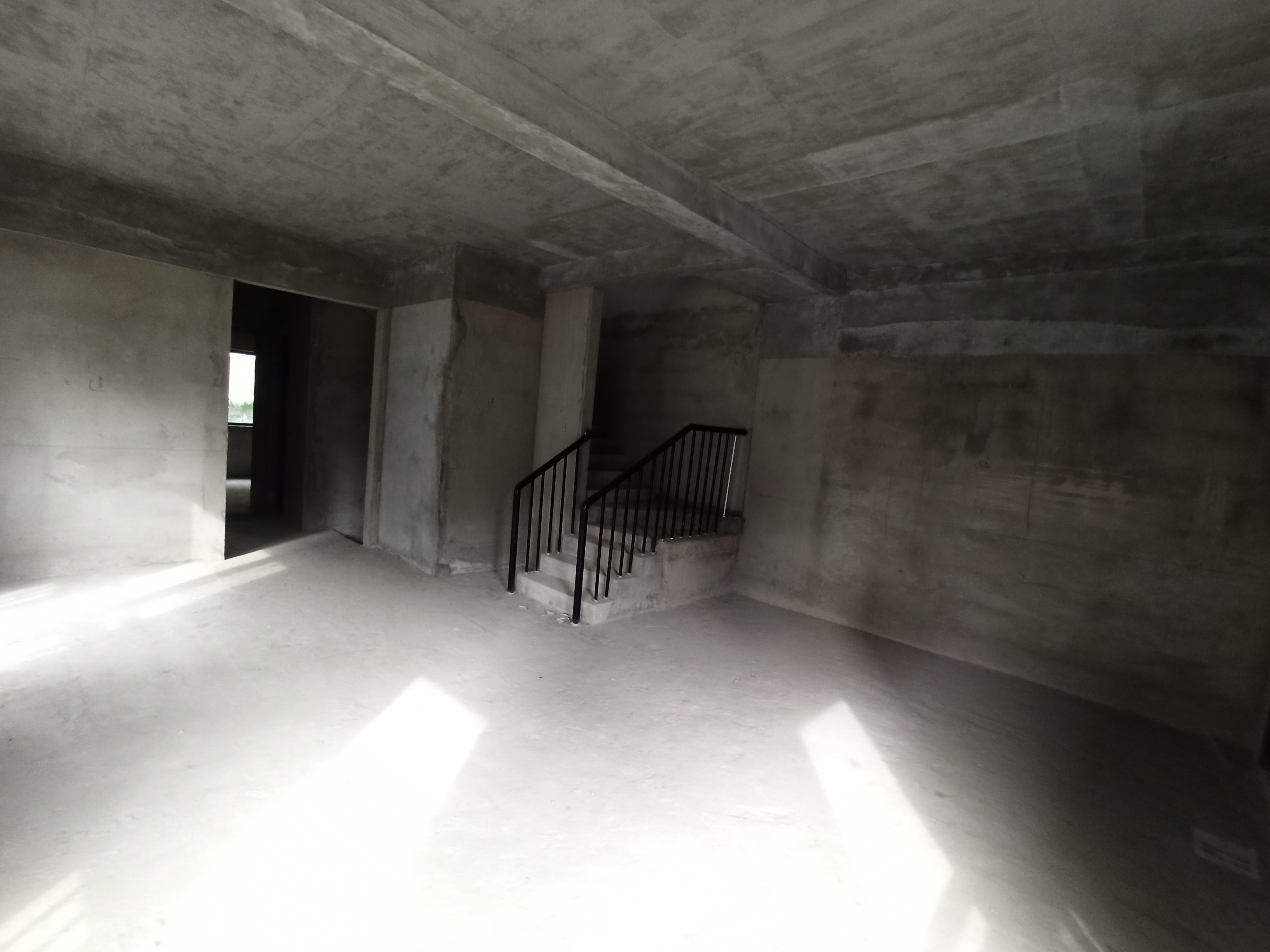 恒大悦珑湾 4室2厅3卫 141m&sup2;