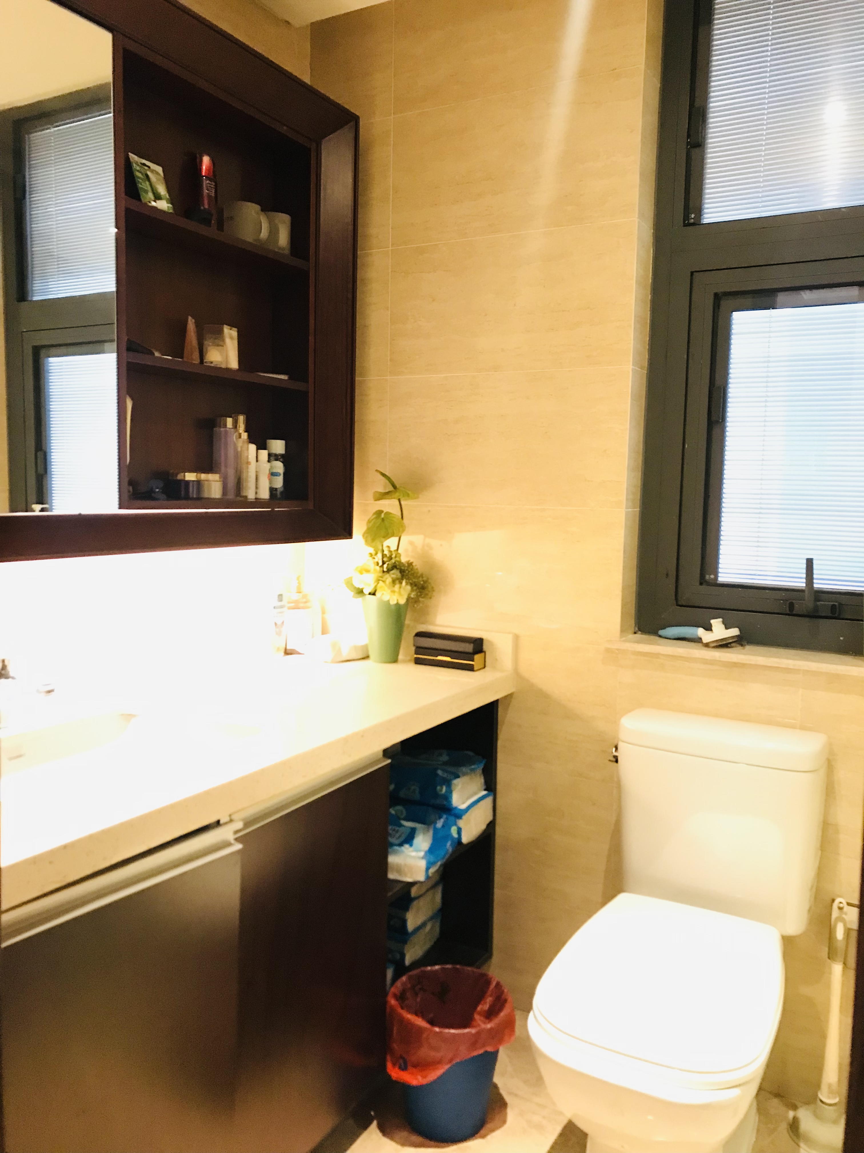 圆融广场公馆 3室2厅2卫 145.00m&sup2;