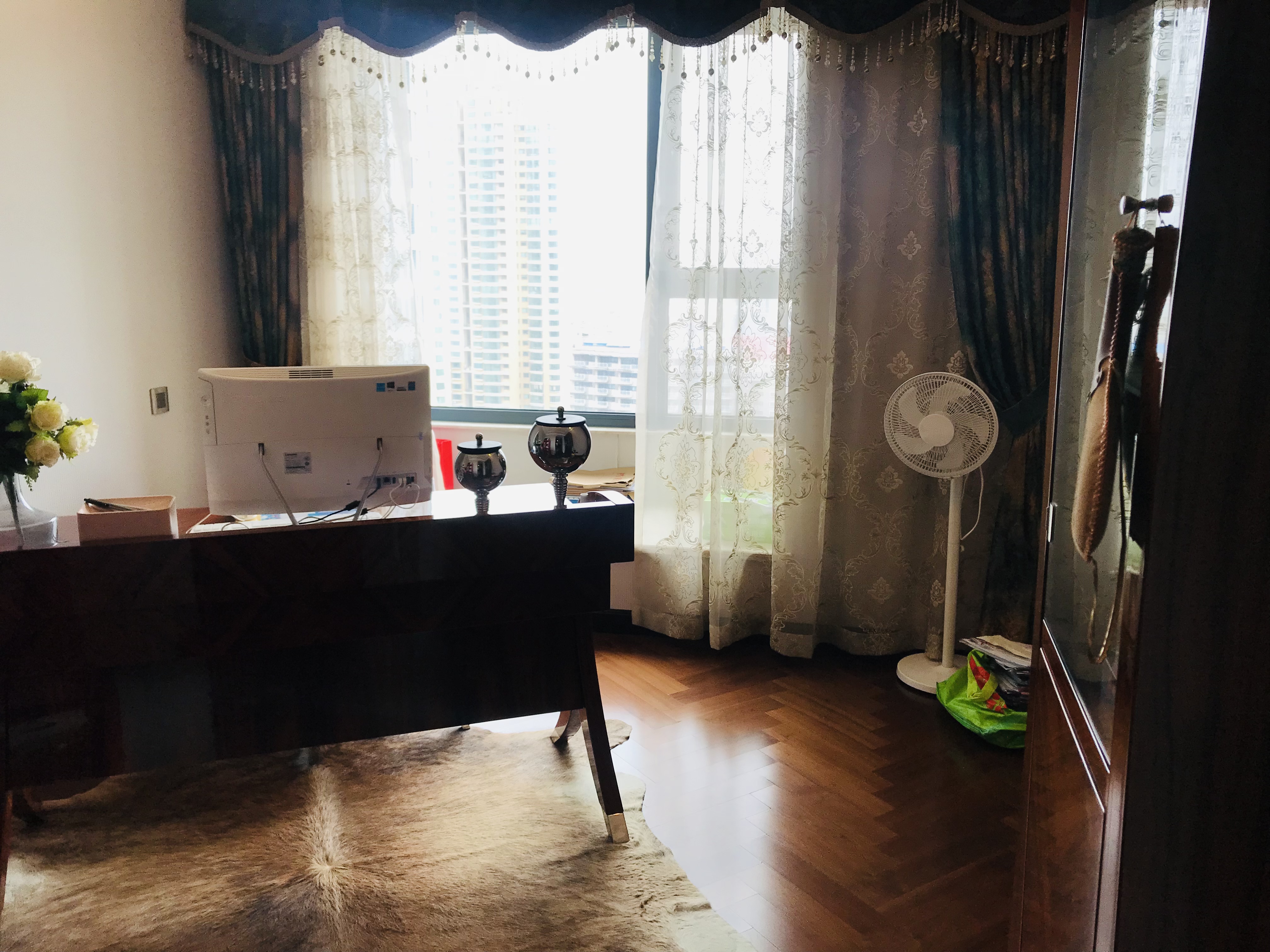 圆融广场公馆 3室2厅2卫 145.00m&sup2;