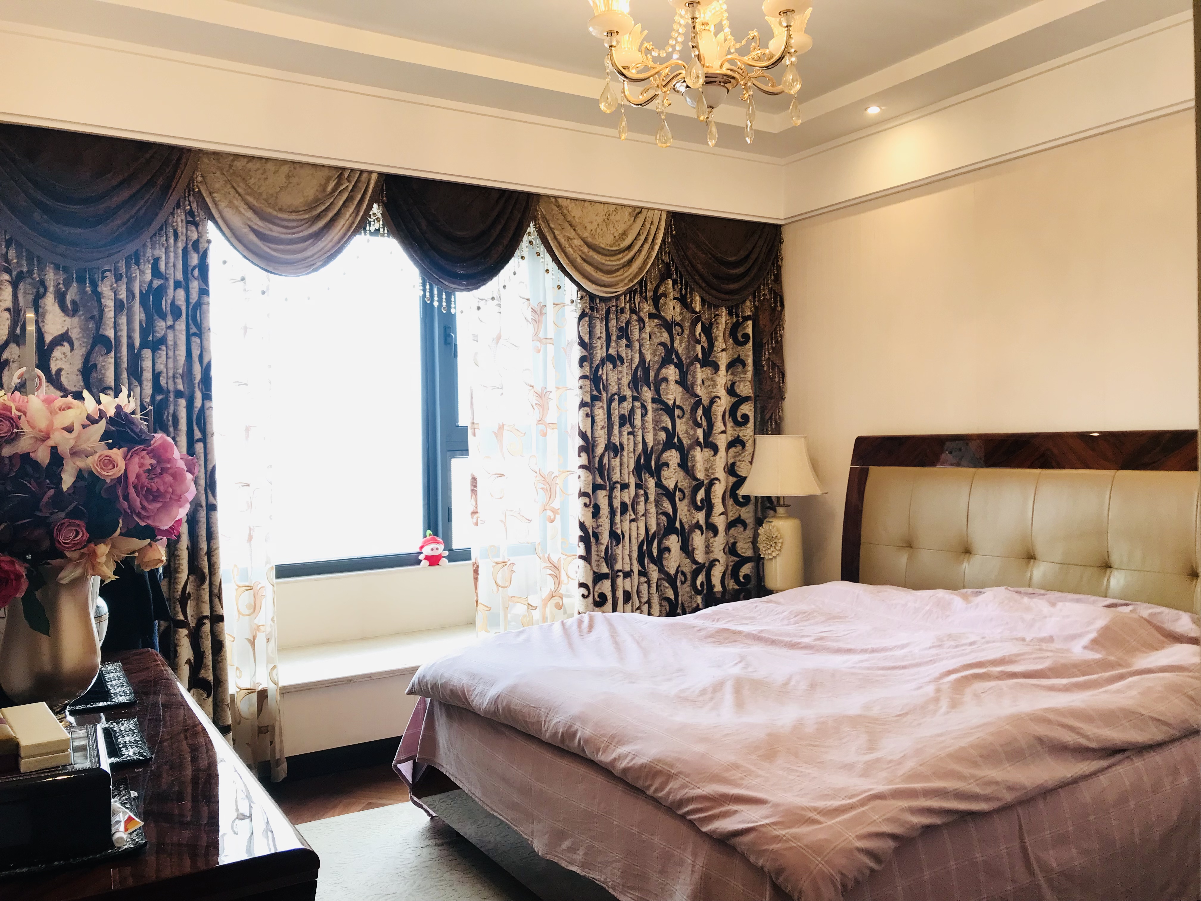 圆融广场公馆 3室2厅2卫 145.00m&sup2;