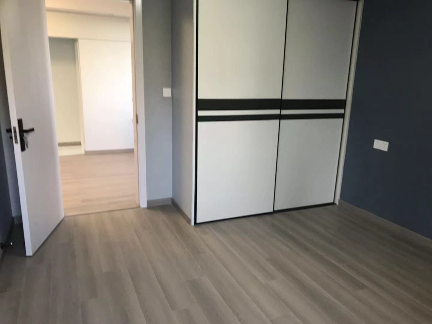 华能大厦 2室1厅1卫 72.8m&sup2;