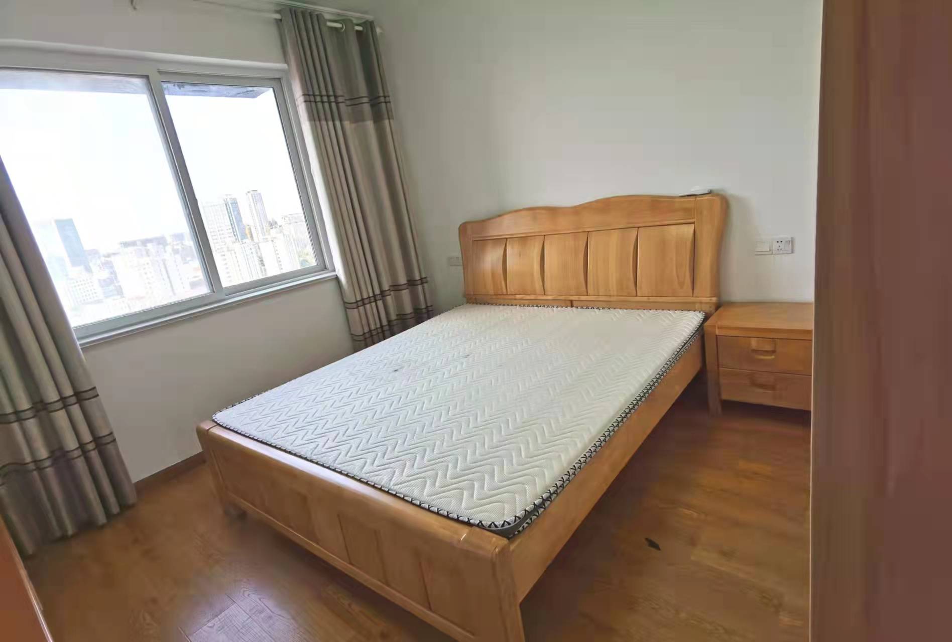 学士府 3室1厅1卫 107m&sup2;