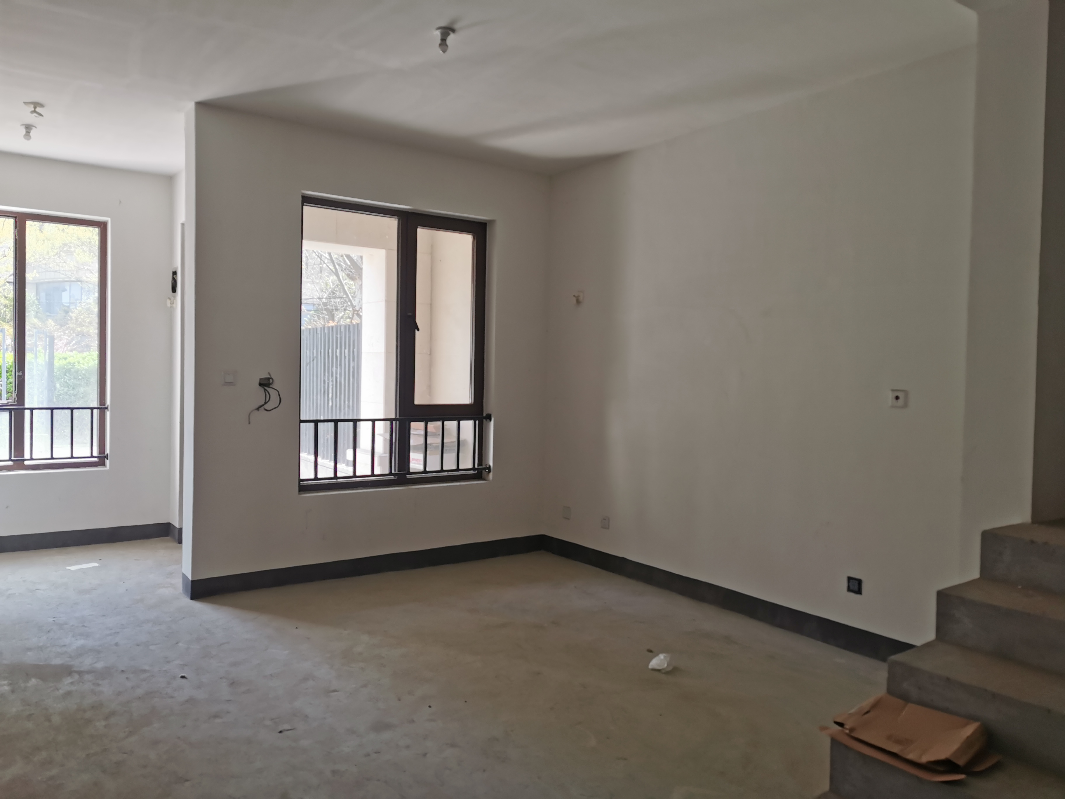 城山隐花苑 4室2厅1卫 345.00m&sup2;