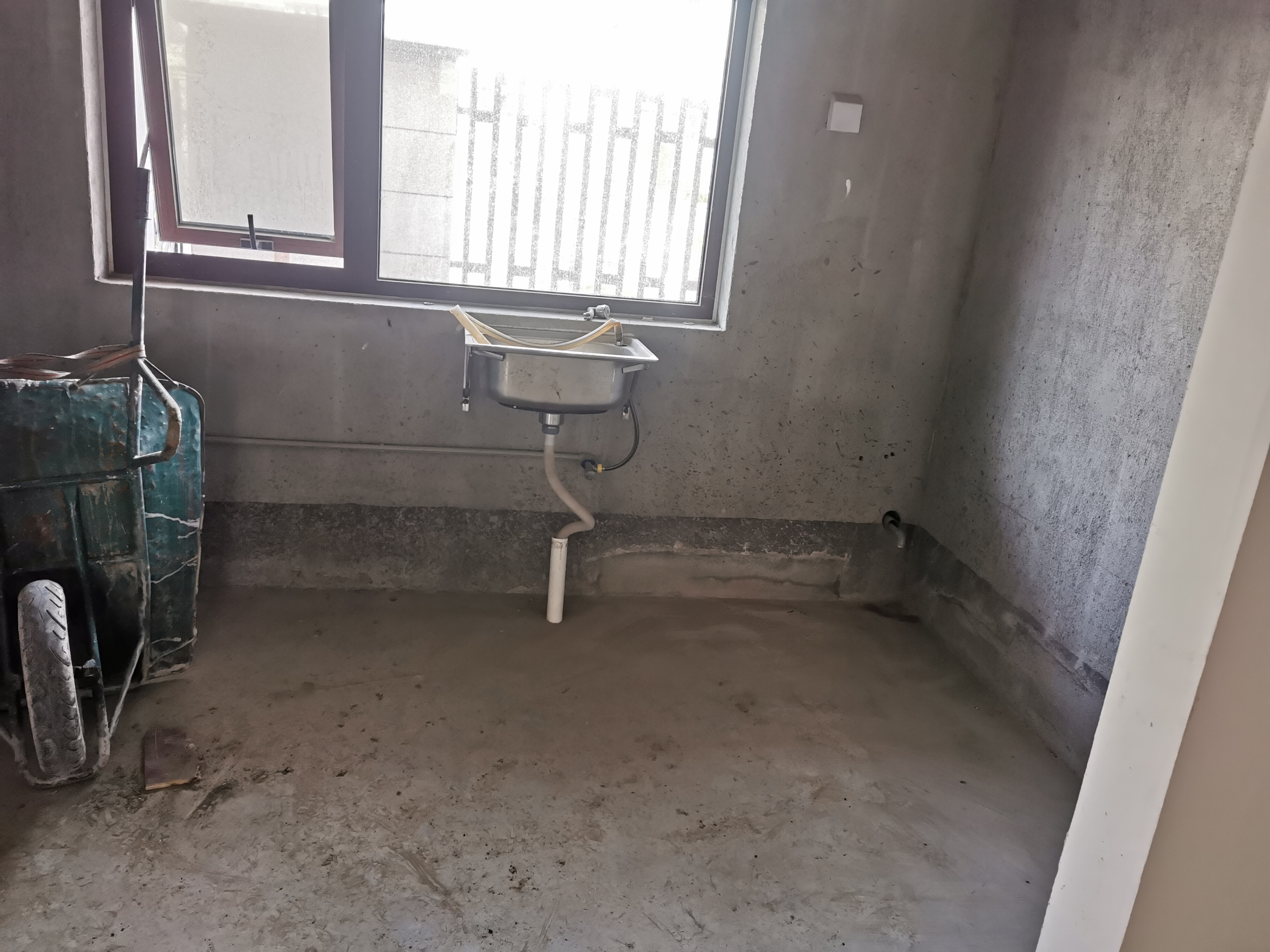 城山隐花苑 4室2厅1卫 345.00m&sup2;