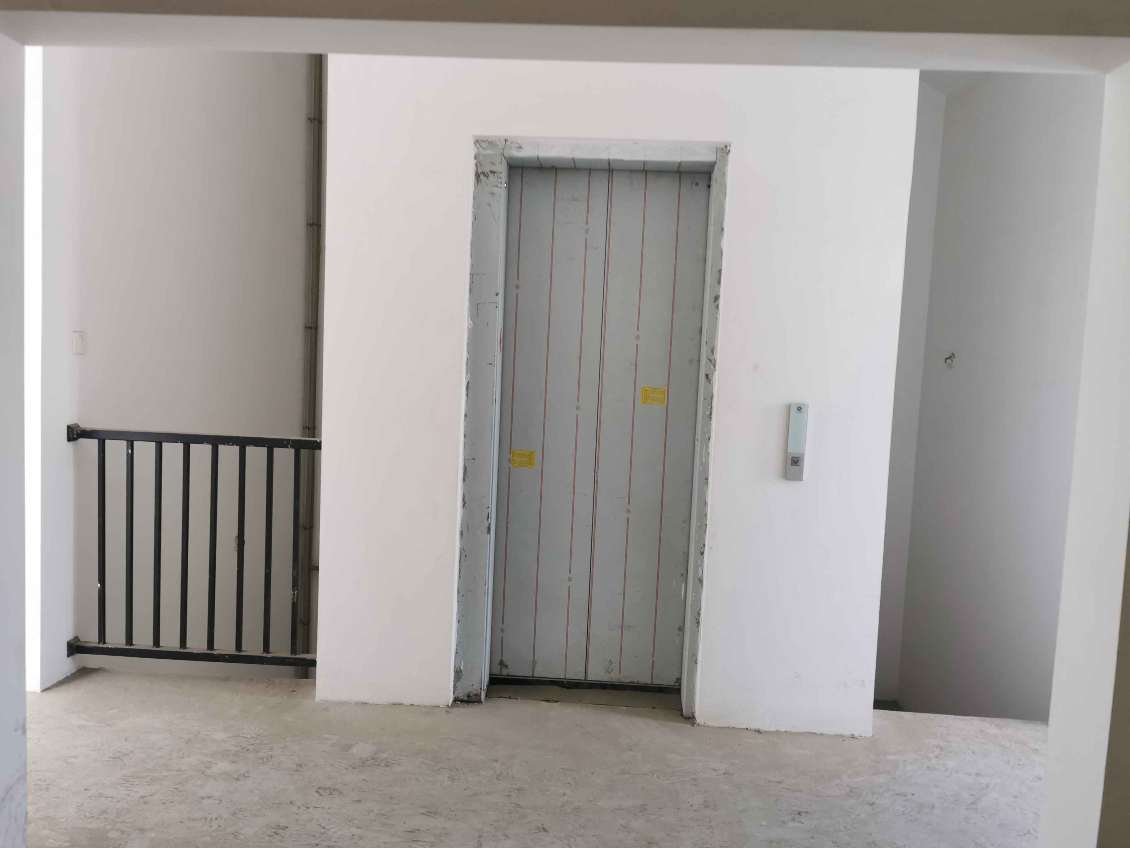 城山隐花苑 4室2厅1卫 345.00m&sup2;
