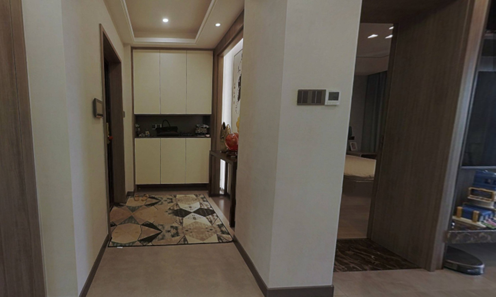 万濠山庄 3室2厅2卫 143m&sup2;