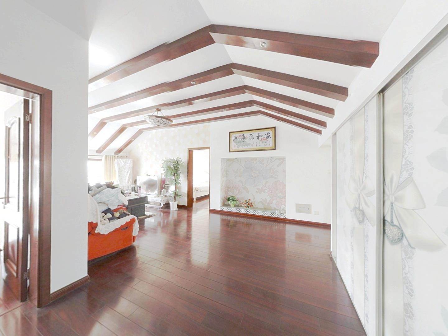 锦安花园一期 5室4厅2卫 125m²