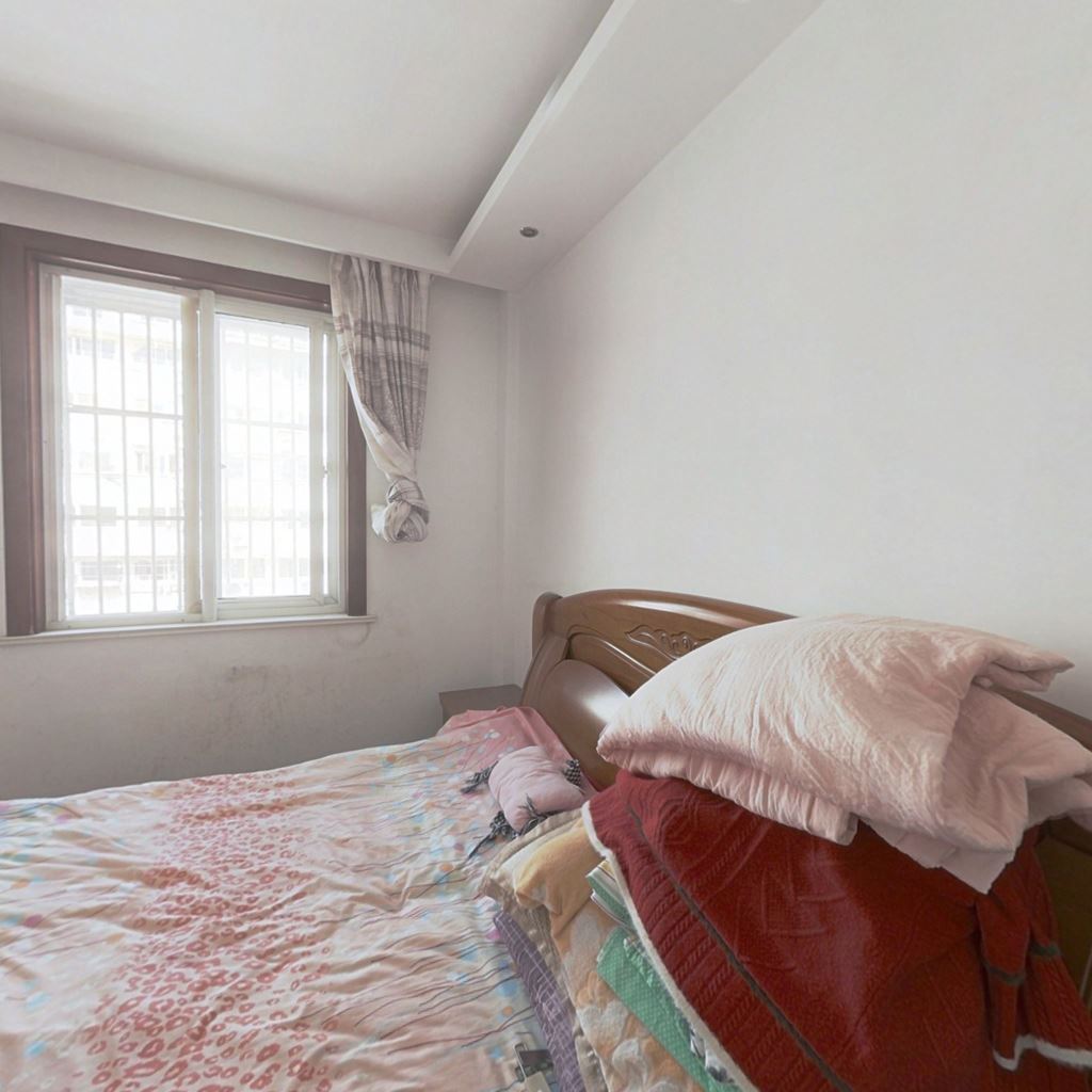 锦安花园一期 5室4厅2卫 125m²