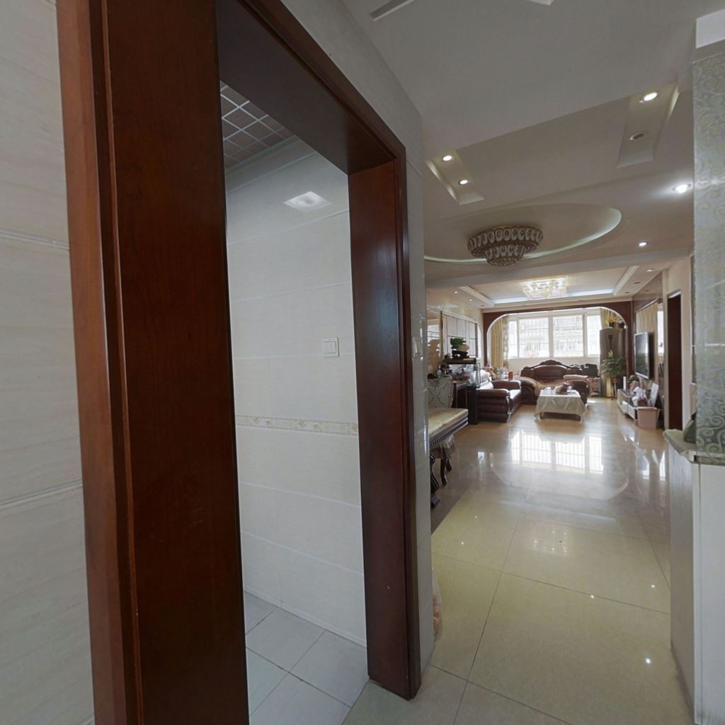 锦安花园一期 5室4厅2卫 125m²