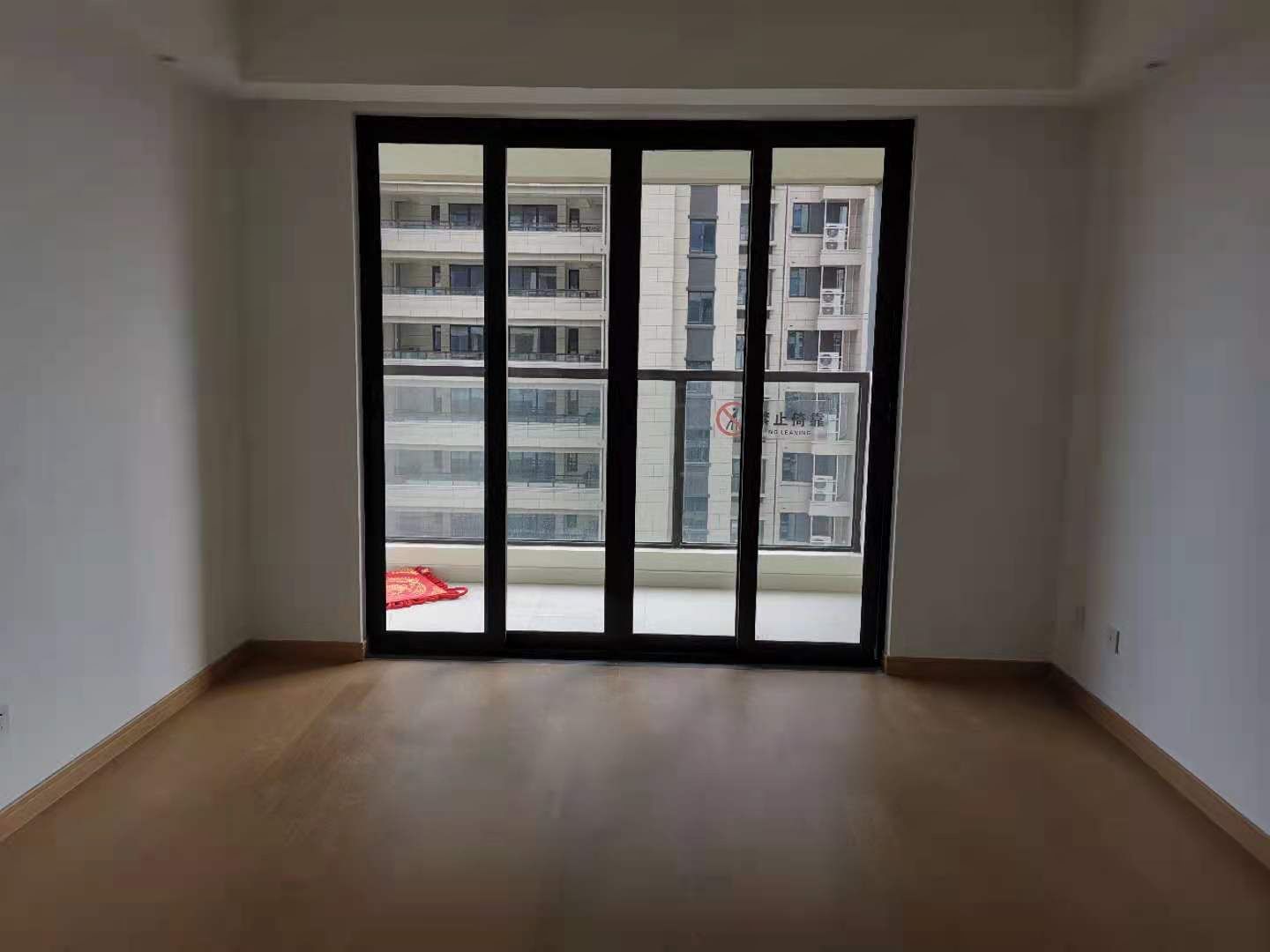 时光漫城 3室2厅1卫 92m&sup2;
