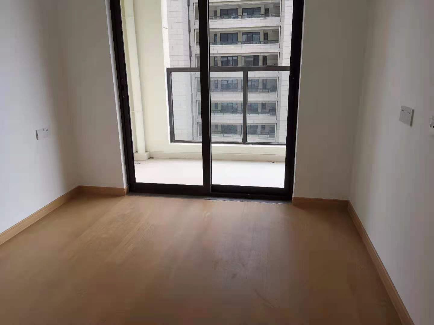 时光漫城 3室2厅1卫 92m&sup2;