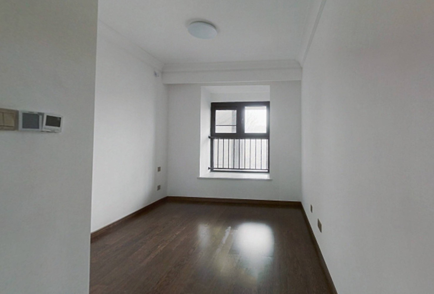 雍华府 3室2厅2卫 118m&sup2;