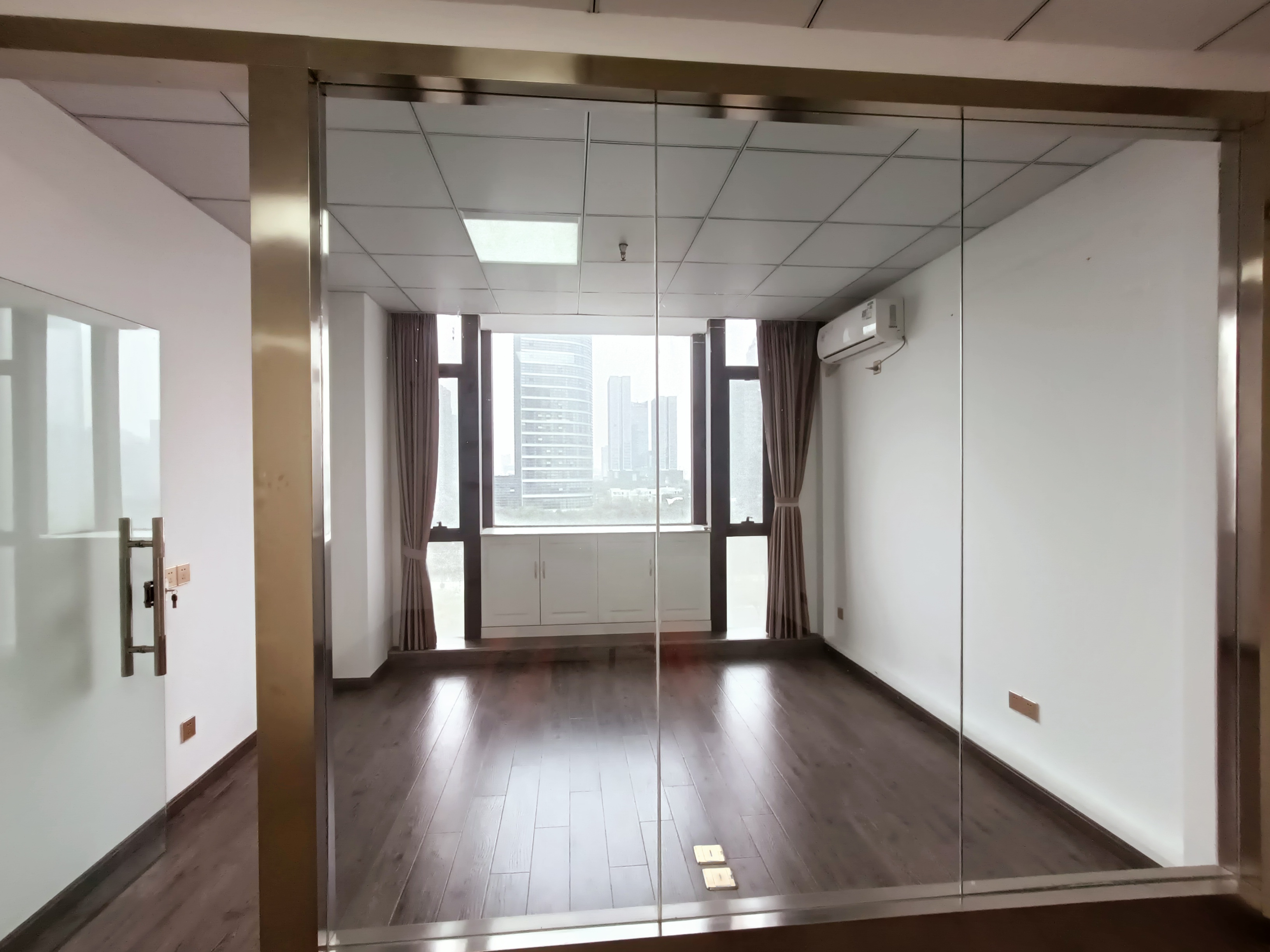 汇金国际 1室1厅1卫 72.00m&sup2;