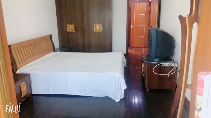 文峰大厦 3室2厅2卫 166m&sup2;