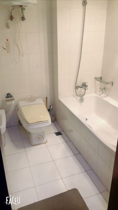 文峰大厦 3室2厅2卫 166m&sup2;