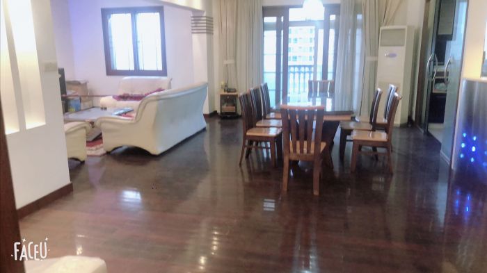 文峰大厦 3室2厅2卫 166m&sup2;