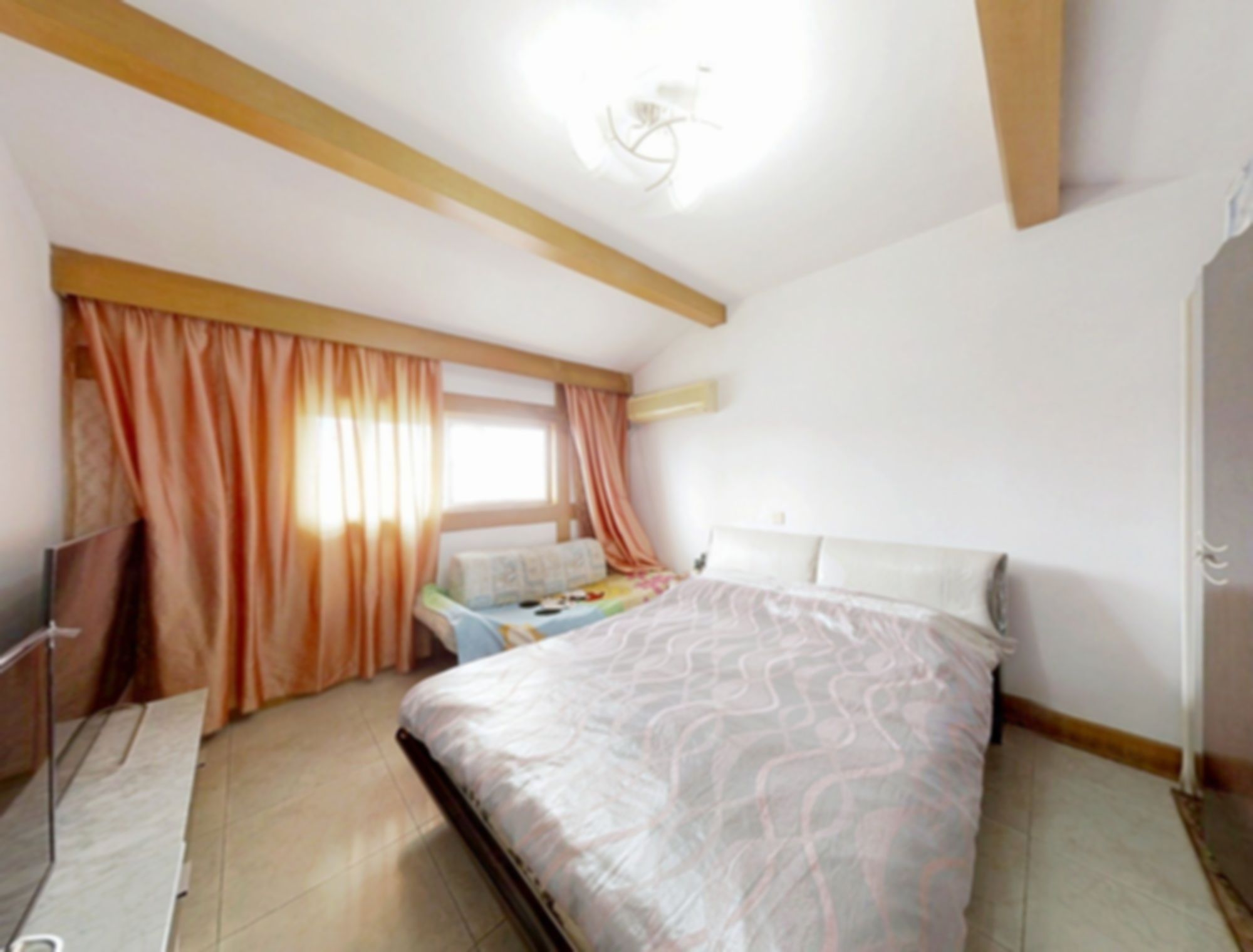 森大蒂花苑北区 5室2厅2卫 150m&sup2;