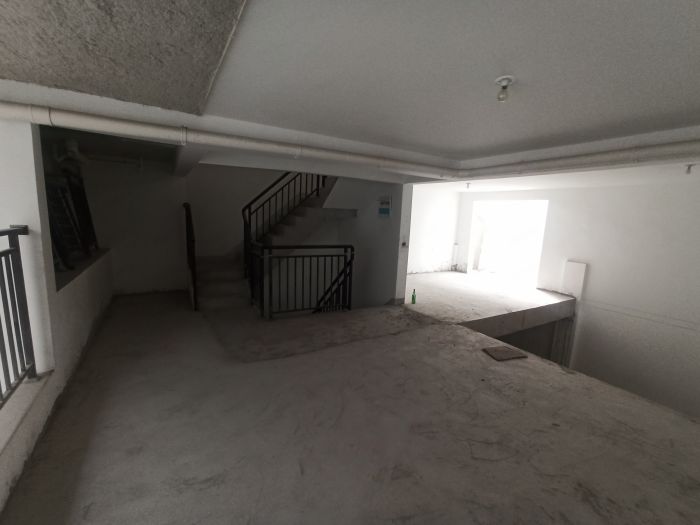 云樾河山 4室2厅2卫 370.00m&sup2;