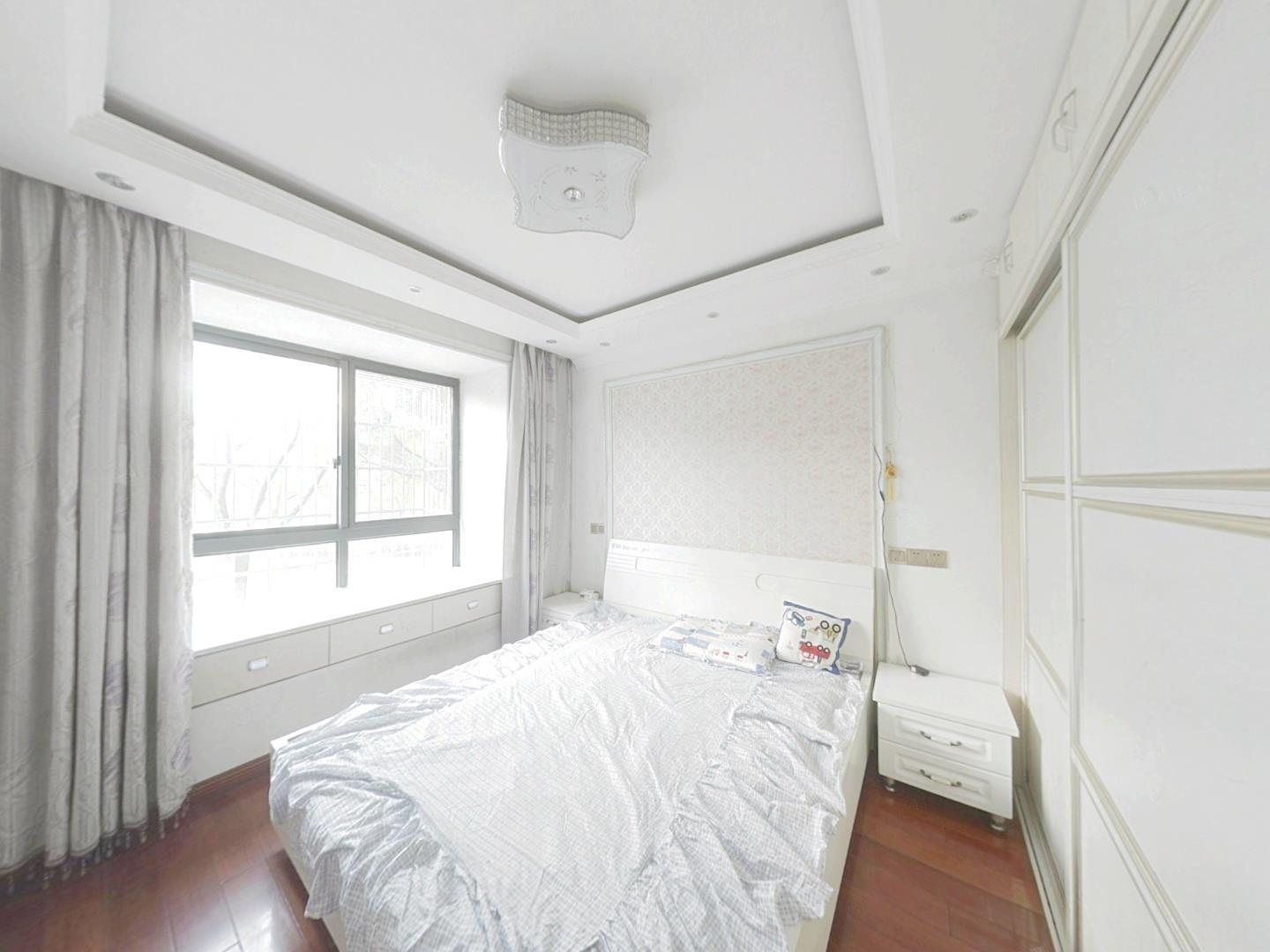 锡通花苑 3室1厅1卫 128m&sup2;