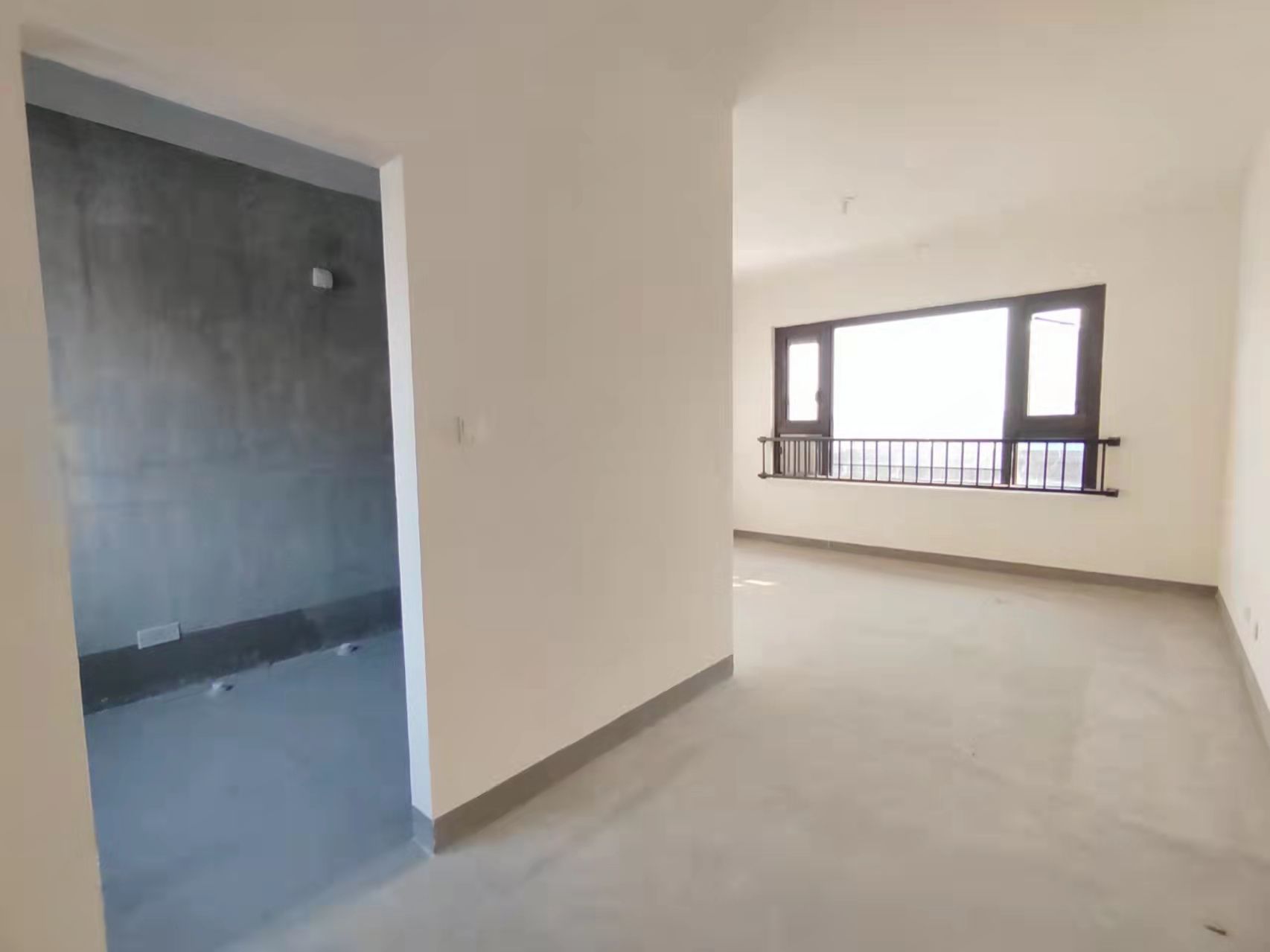 春风南岸东园 4室2厅2卫 204.27m&sup2;