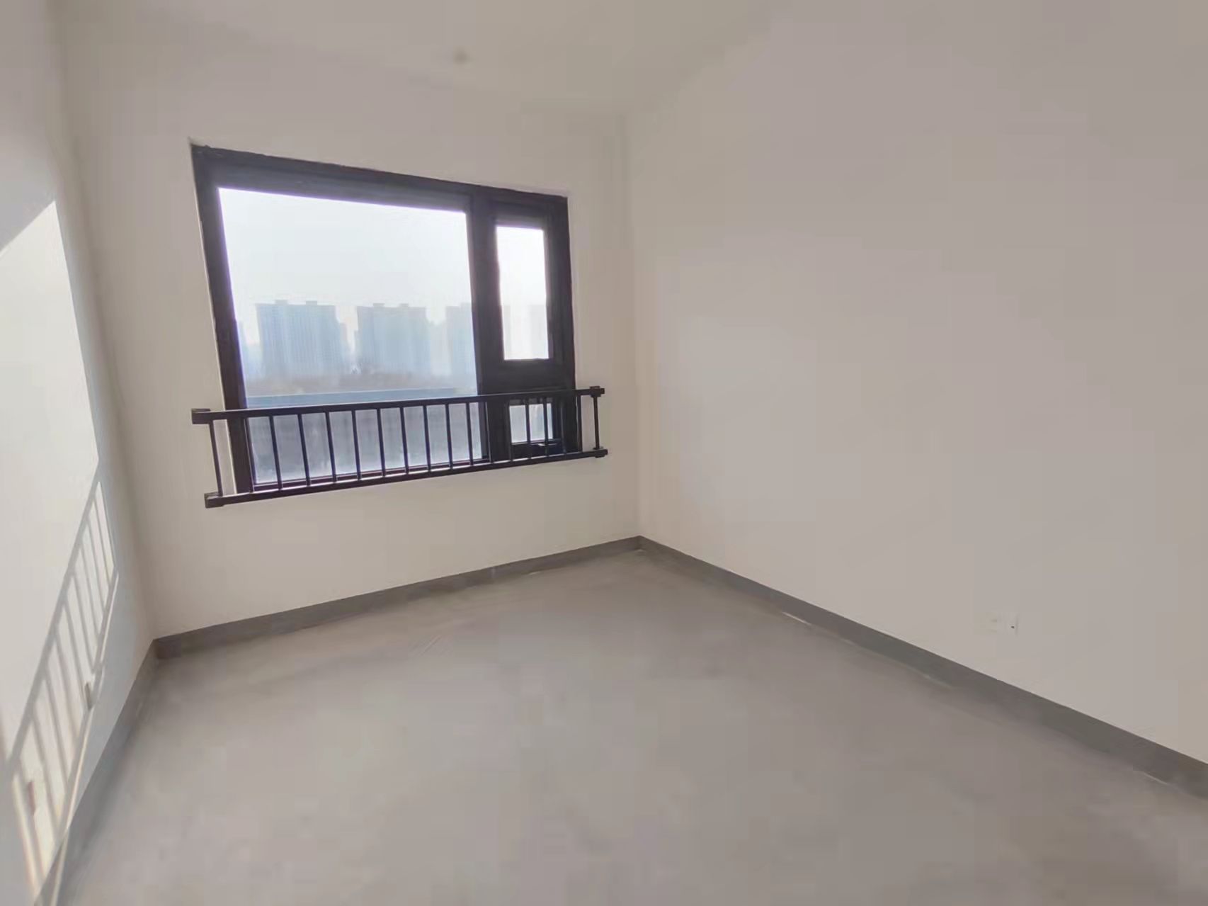春风南岸东园 4室2厅2卫 204.27m&sup2;