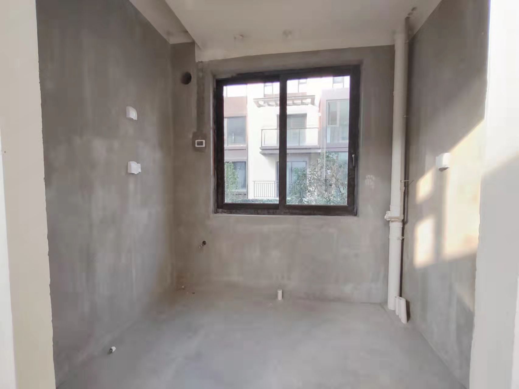 春风南岸东园 4室2厅2卫 204.27m&sup2;
