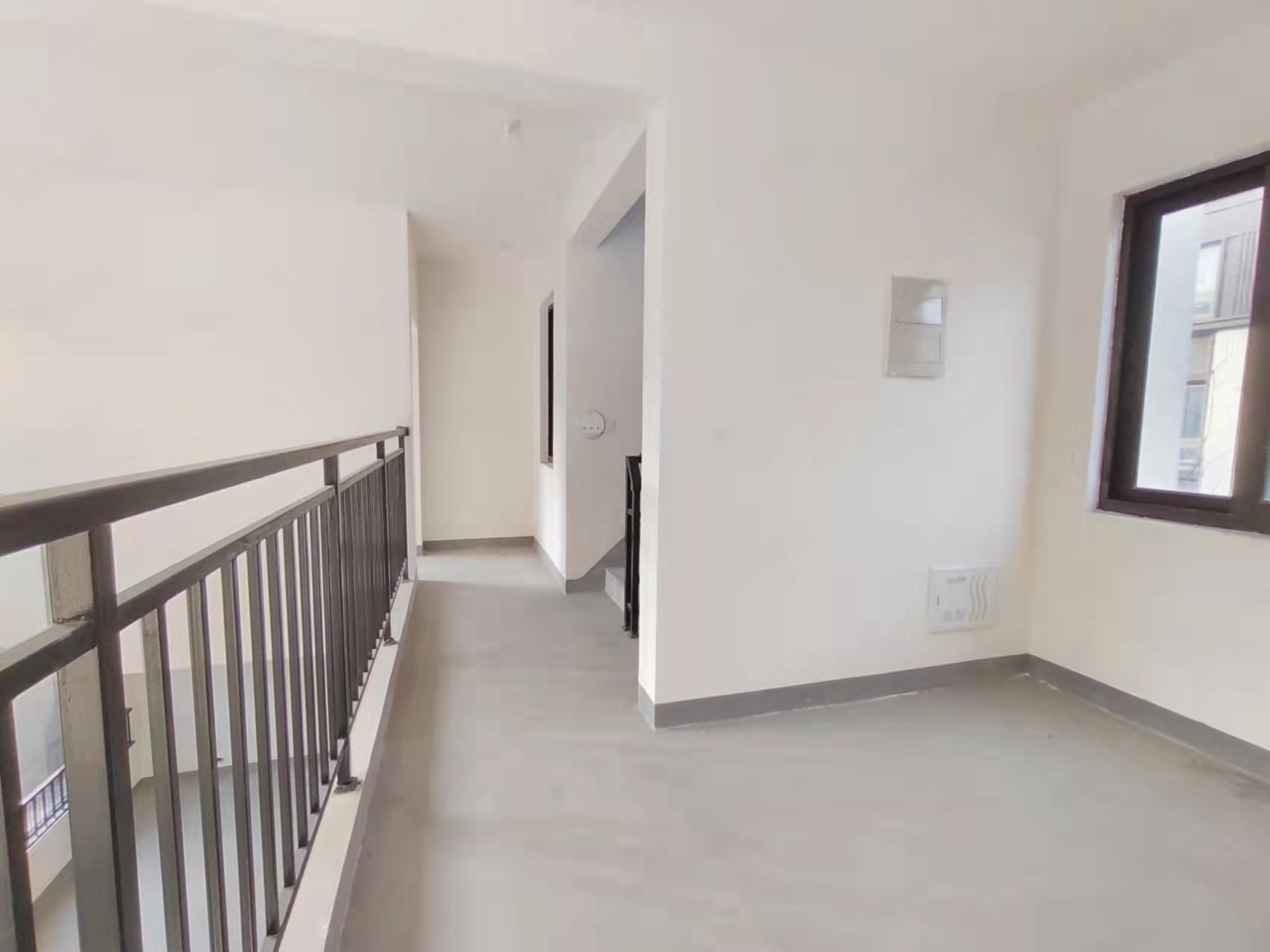 春风南岸东园 4室2厅2卫 204.27m&sup2;
