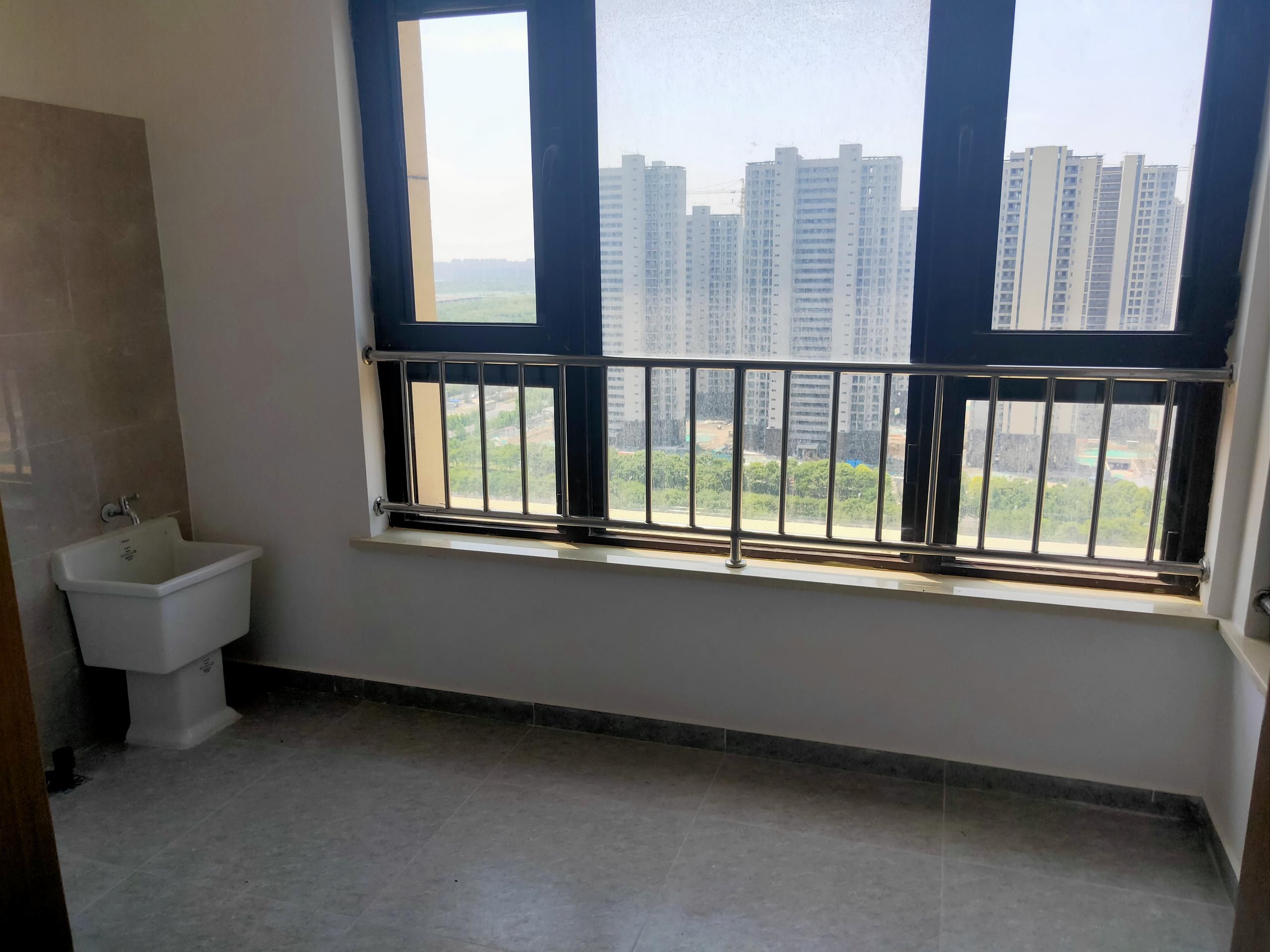 中兴兰溪荟 2室2厅1卫 102m&sup2;