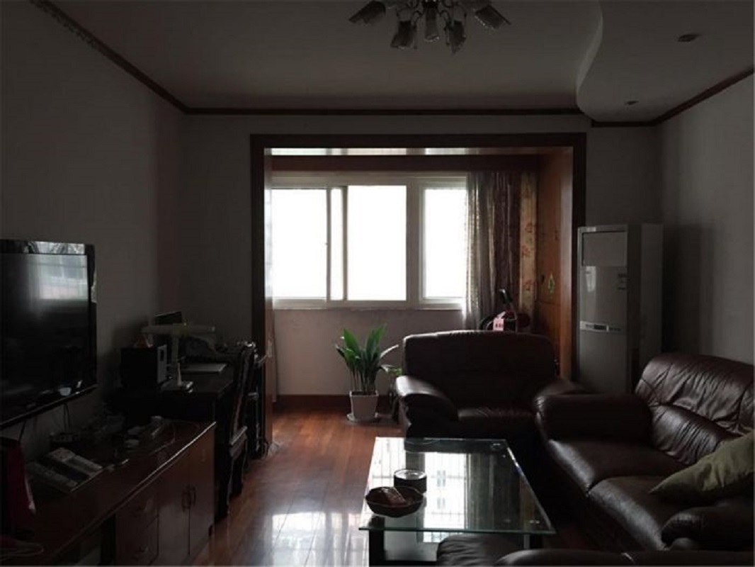 千禧园 3室2厅2卫 125m&sup2;