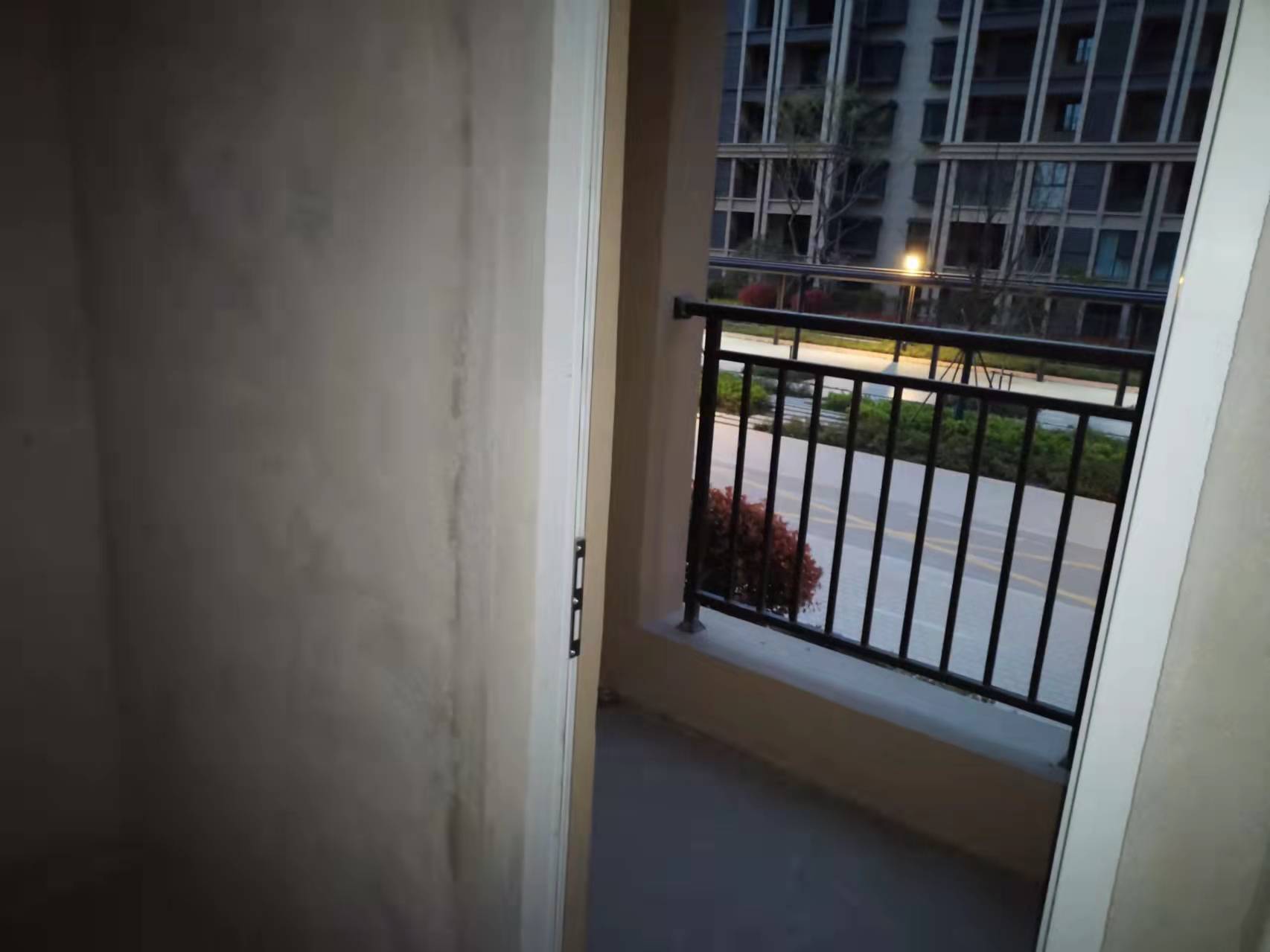 丽景湾 3室2厅1卫 97.00m&sup2;