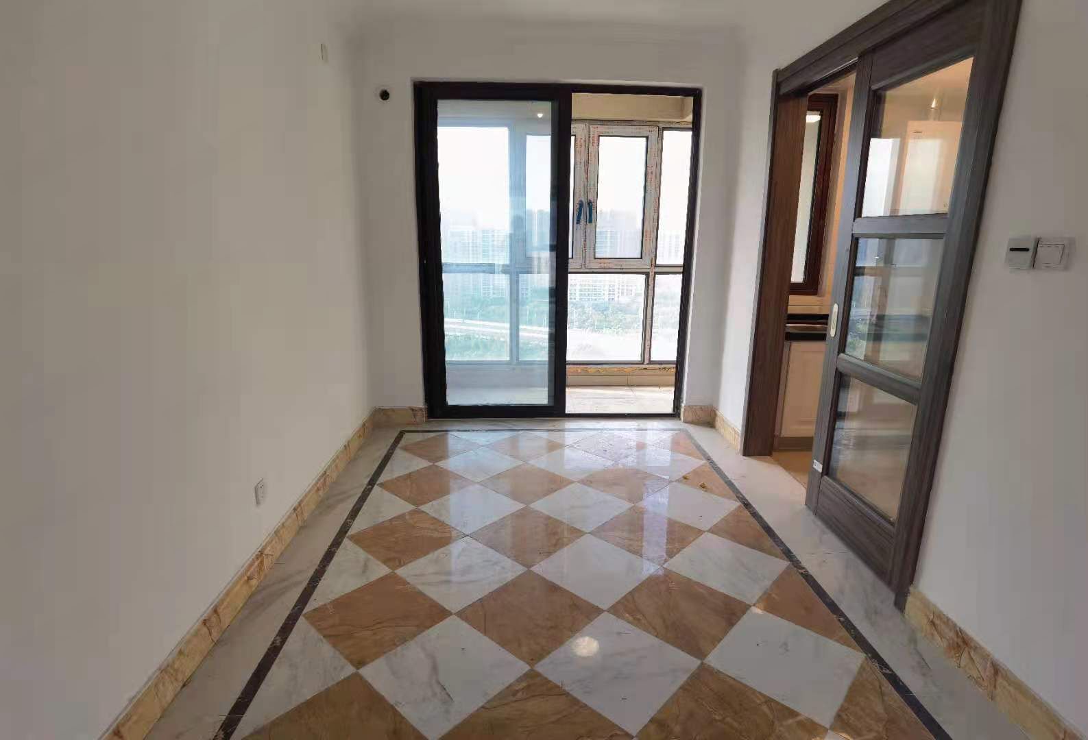 南通碧桂园翡翠华府 4室2厅2卫 144m&sup2;