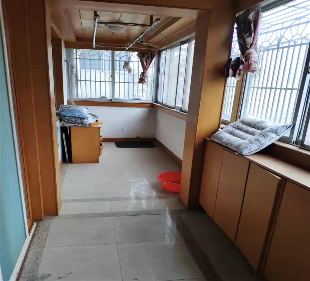 小石桥花苑 3室1厅1卫 95.00m&sup2;