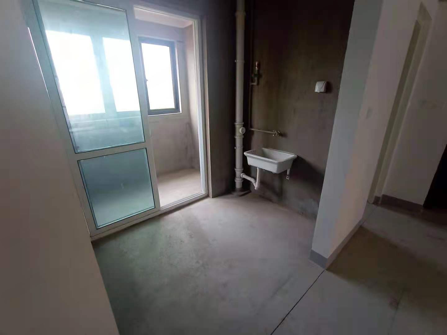 光明嘉苑 3室2厅1卫 110m&sup2;