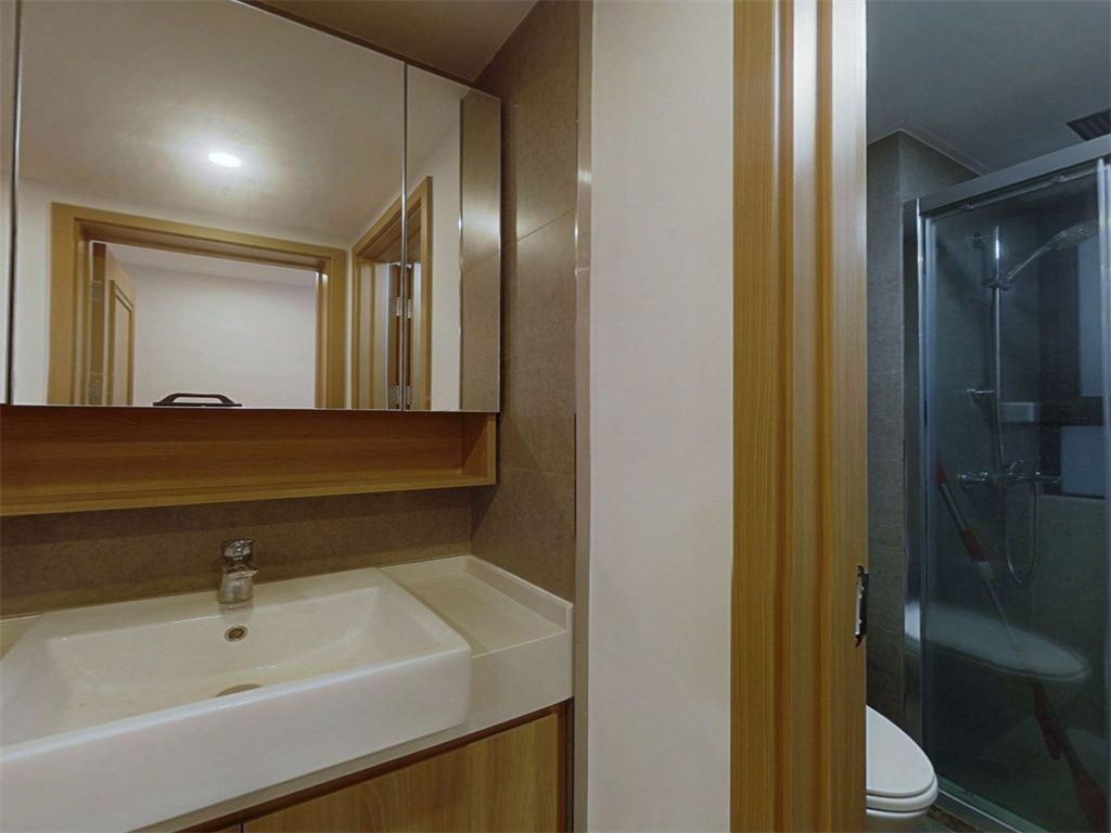 雍华府 3室2厅1卫 118m&sup2;