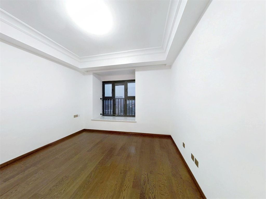 雍华府 3室2厅1卫 118m&sup2;