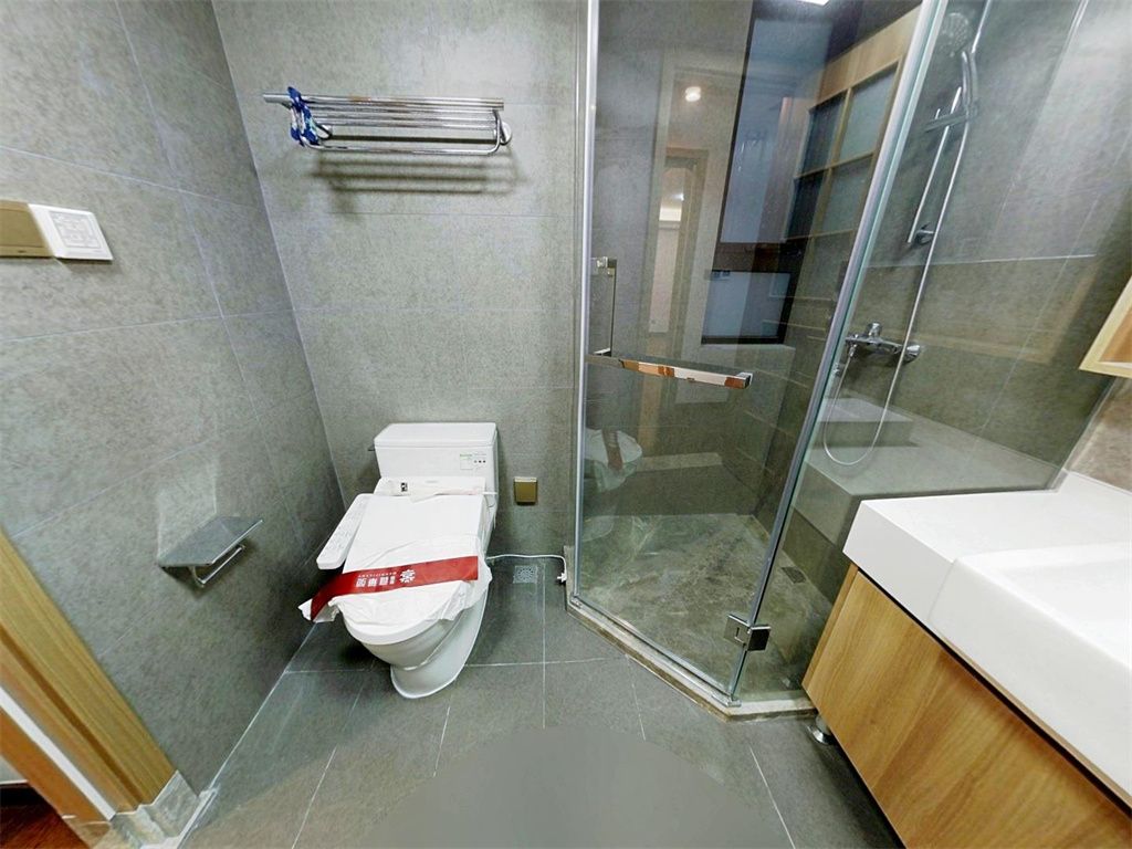 雍华府 3室2厅1卫 118m&sup2;