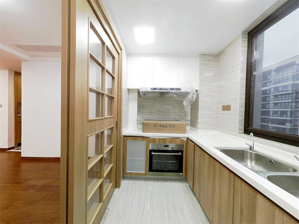 雍华府 3室2厅1卫 118m&sup2;