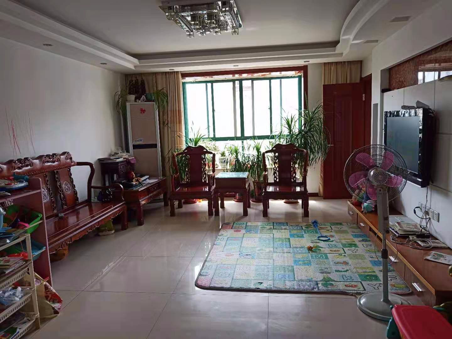 德民花苑东区 4室2厅2卫 170m&sup2;