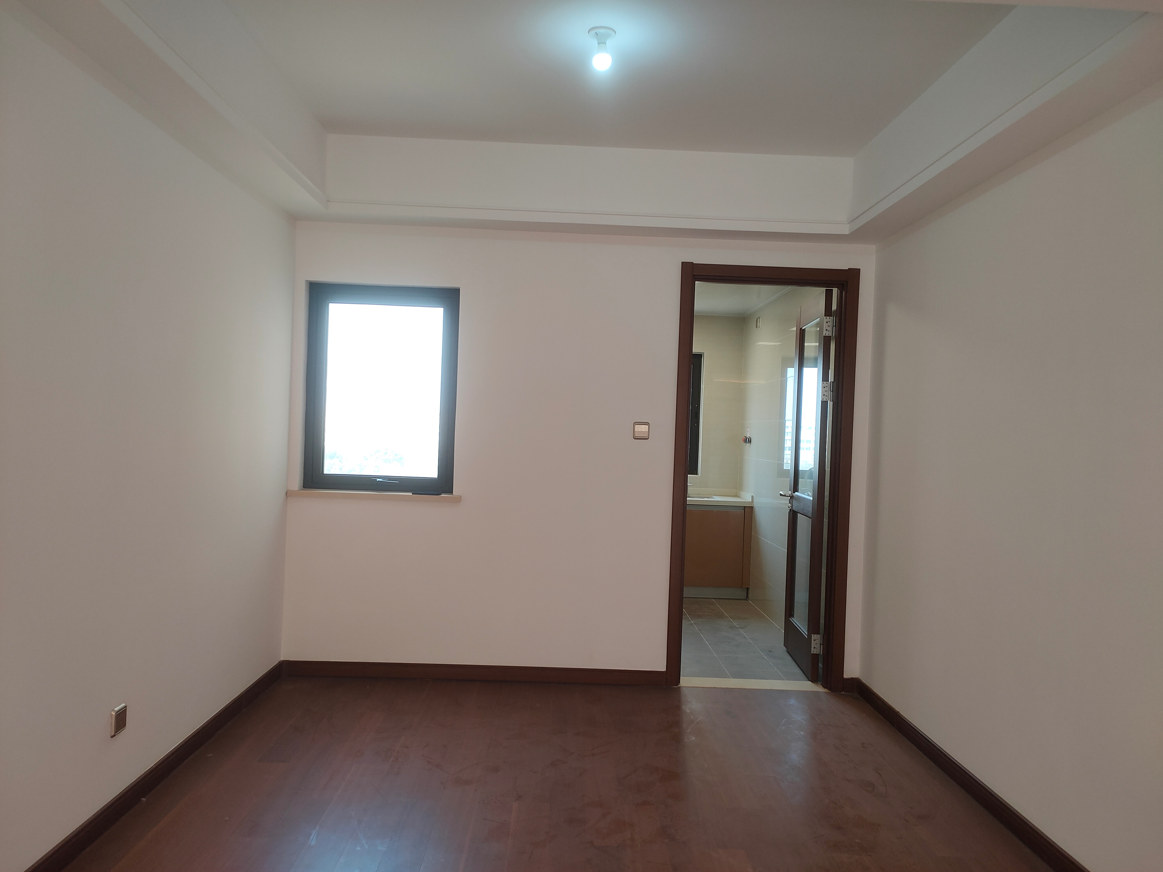 万科城市之光 4室2厅2卫 143m&sup2;